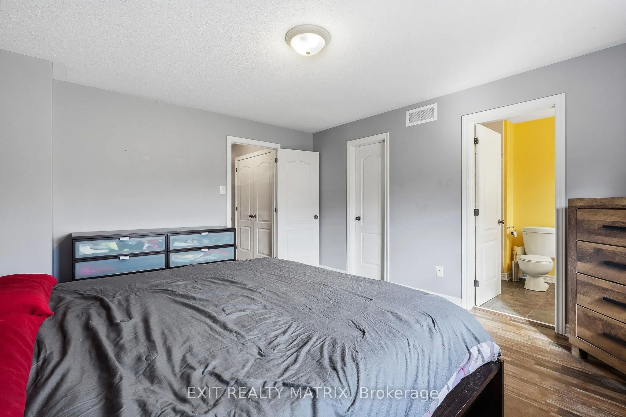 4233 Kelly Farm Drive