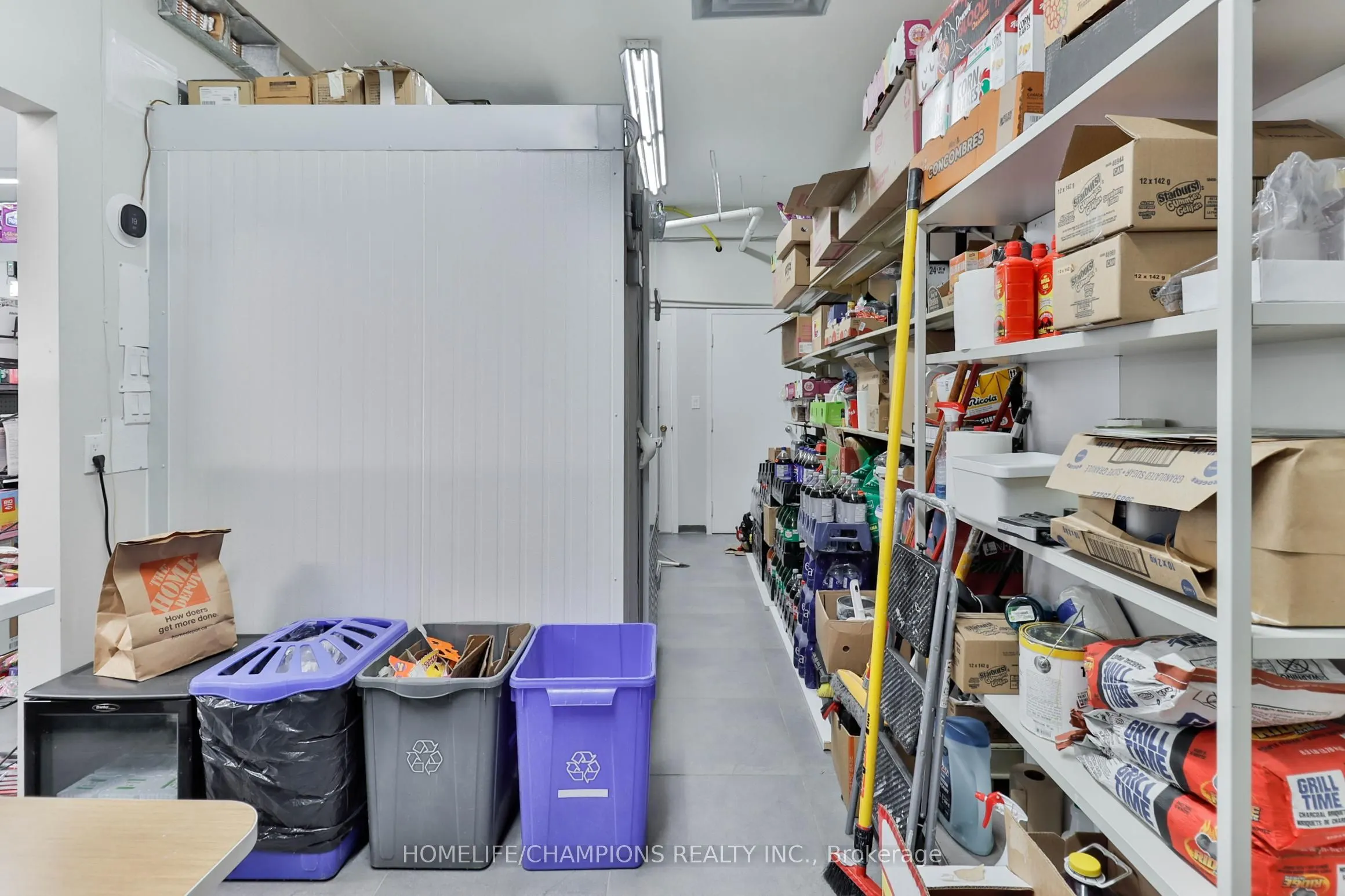 422 King Street W