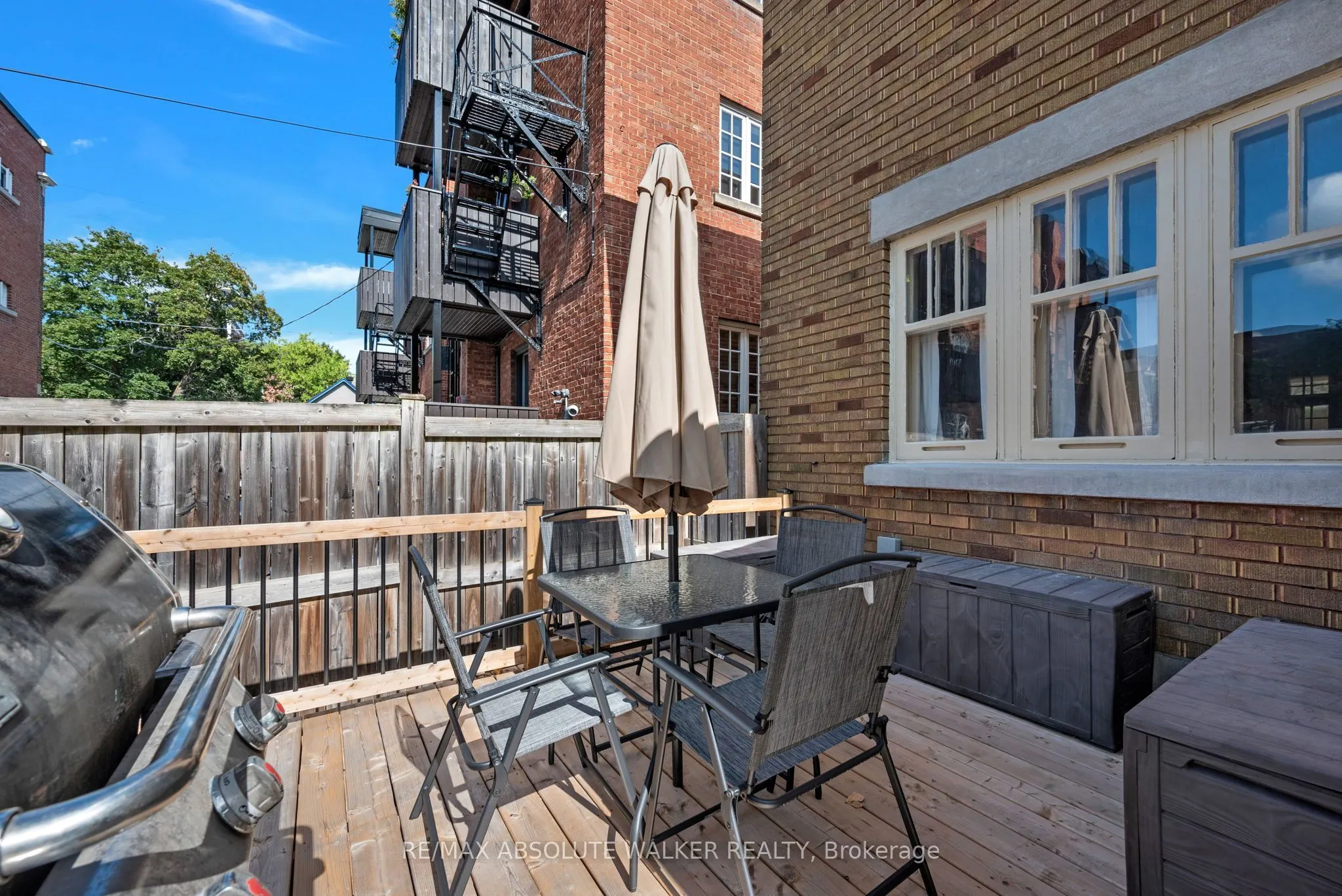 425 Besserer Street