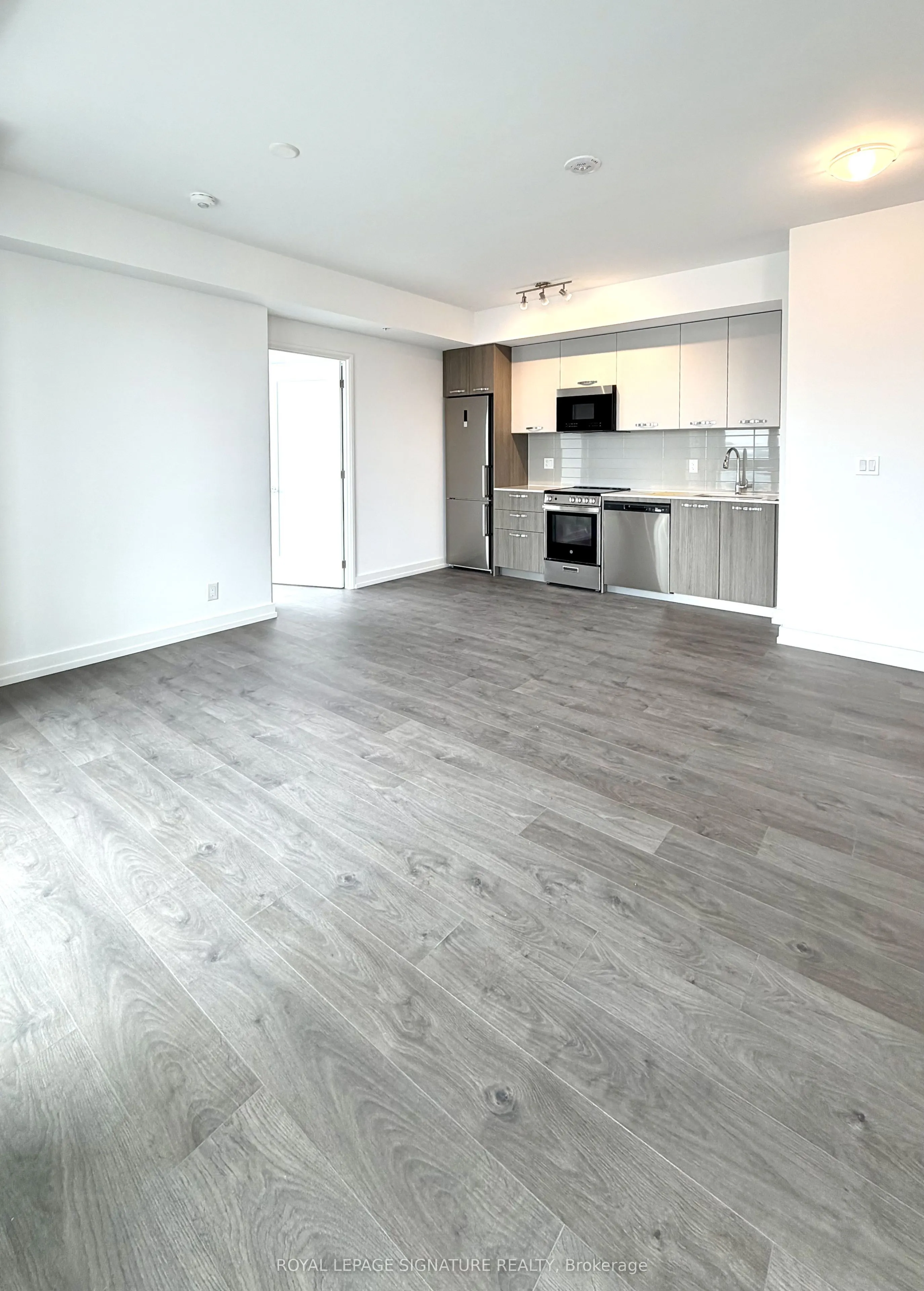 75 James Street #1414