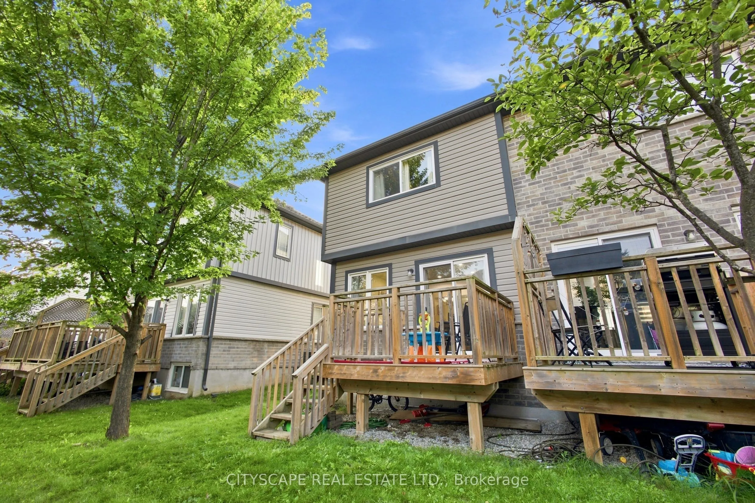 350 Dundas Street S #37