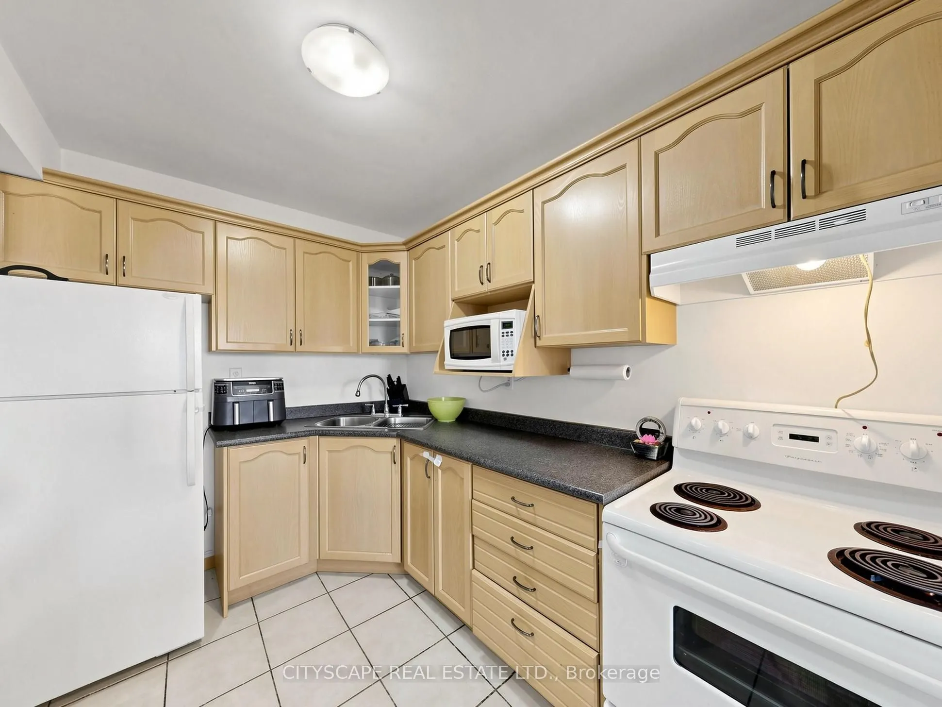 851 Queenston Road #708