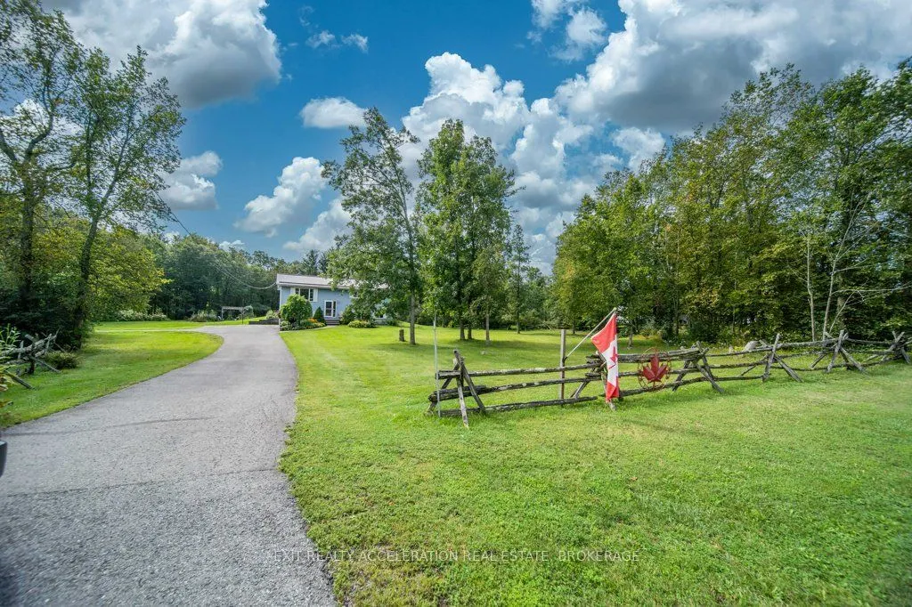 4524 County Rd 1 E