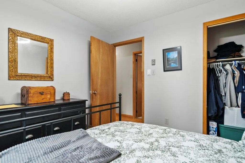 4524 County Rd 1 E