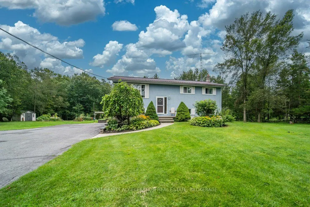 4524 County Rd 1 E