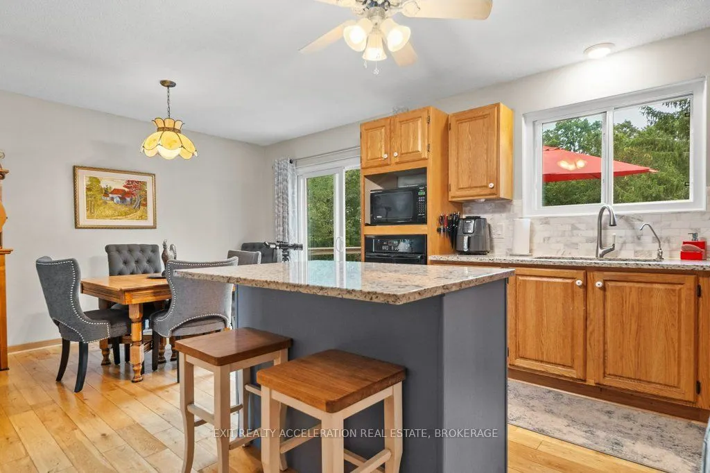 4524 County Rd 1 E