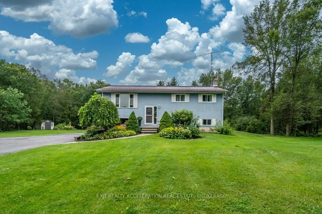 4524 County Rd 1 E