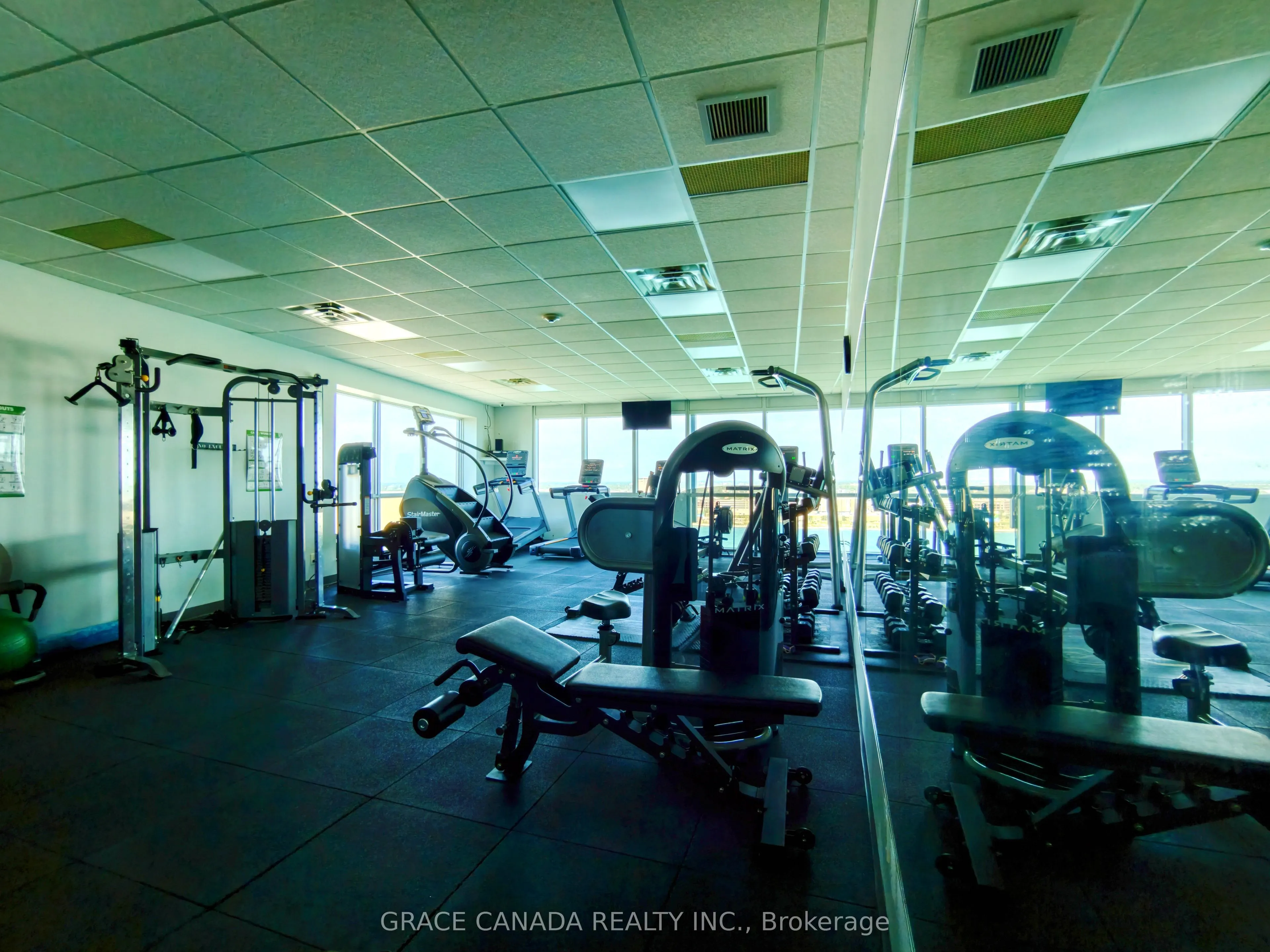 1225 Riverside Drive W #504