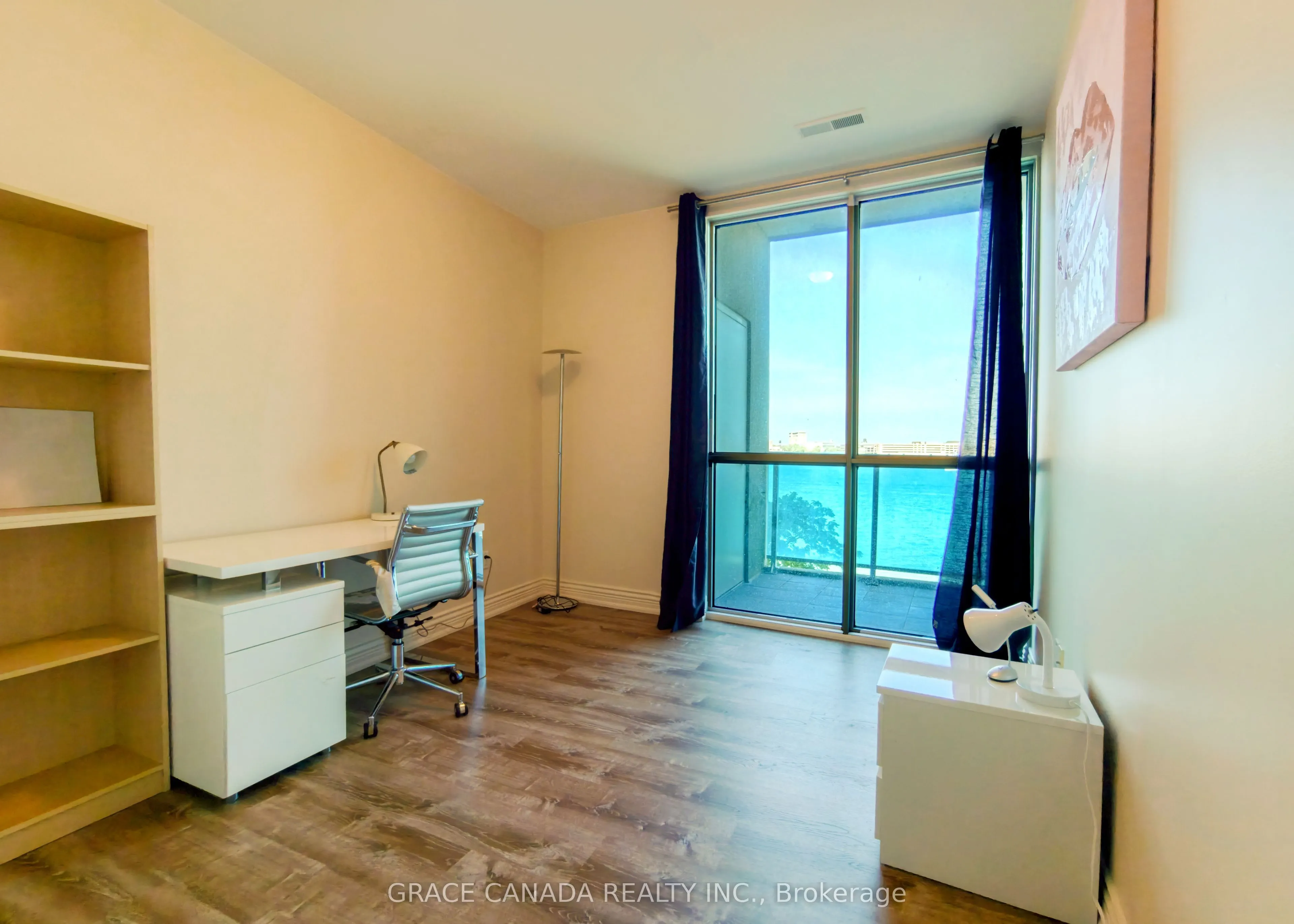 1225 Riverside Drive W #504