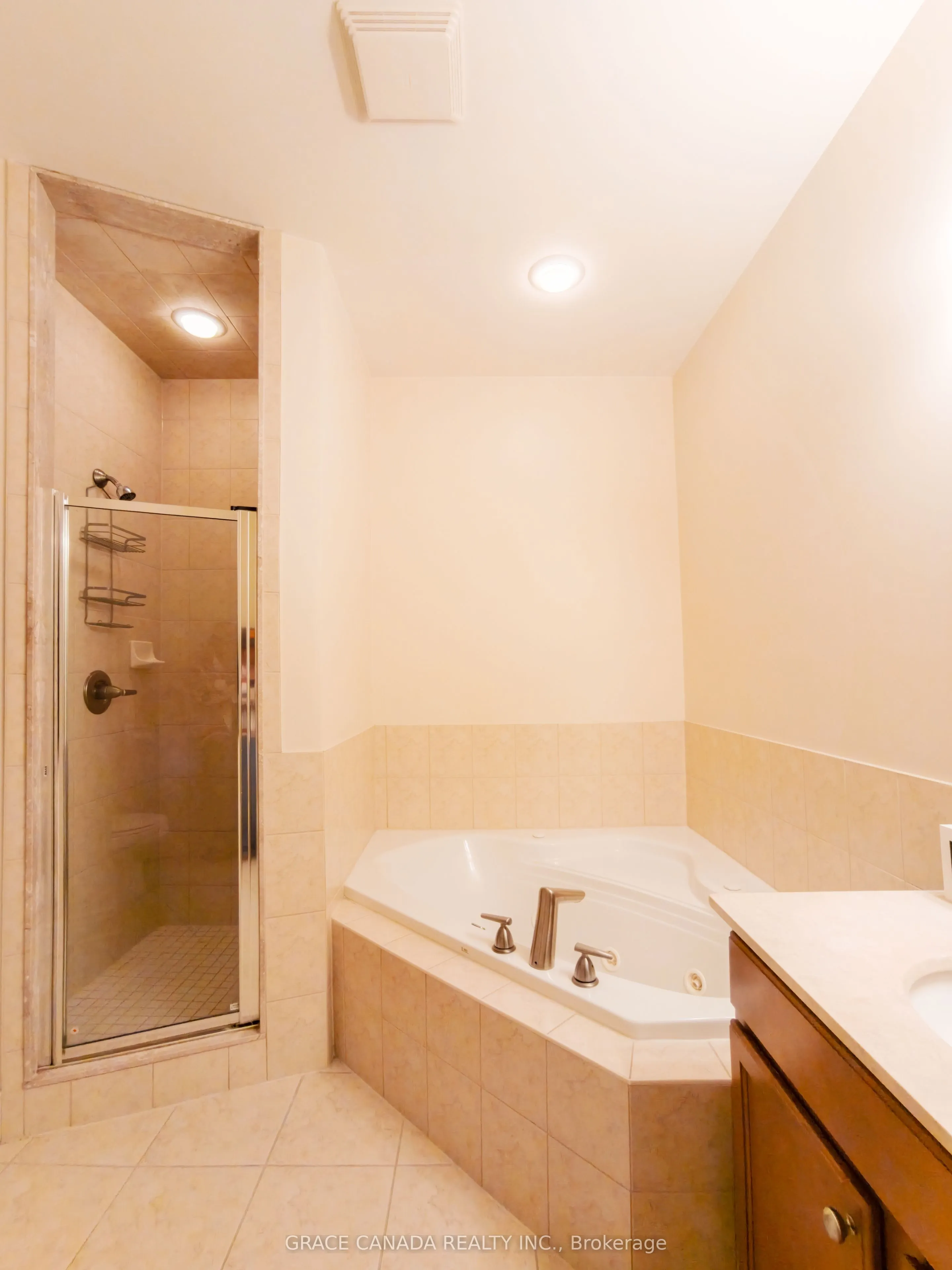 1225 Riverside Drive W #504