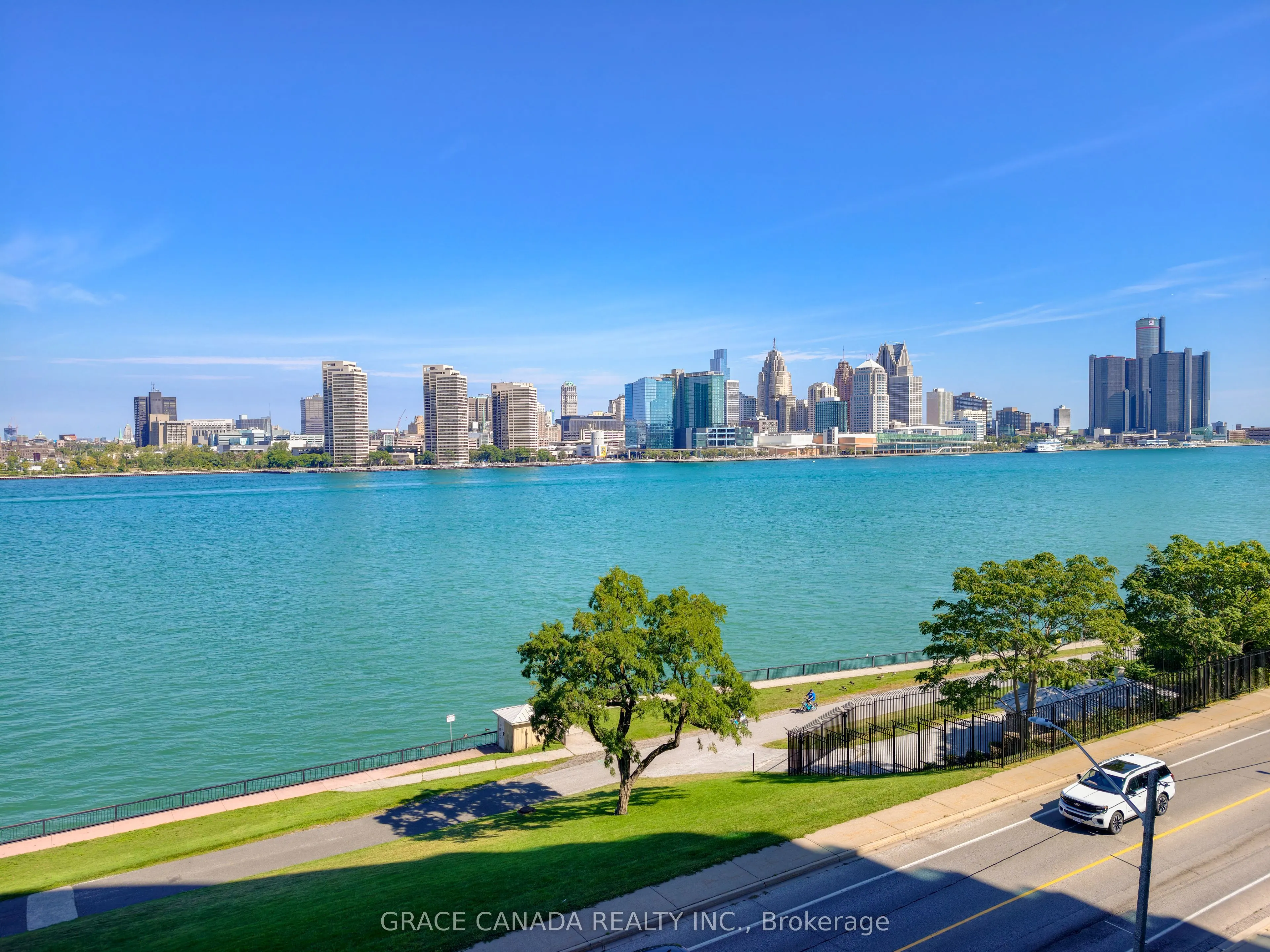 1225 Riverside Drive W #504