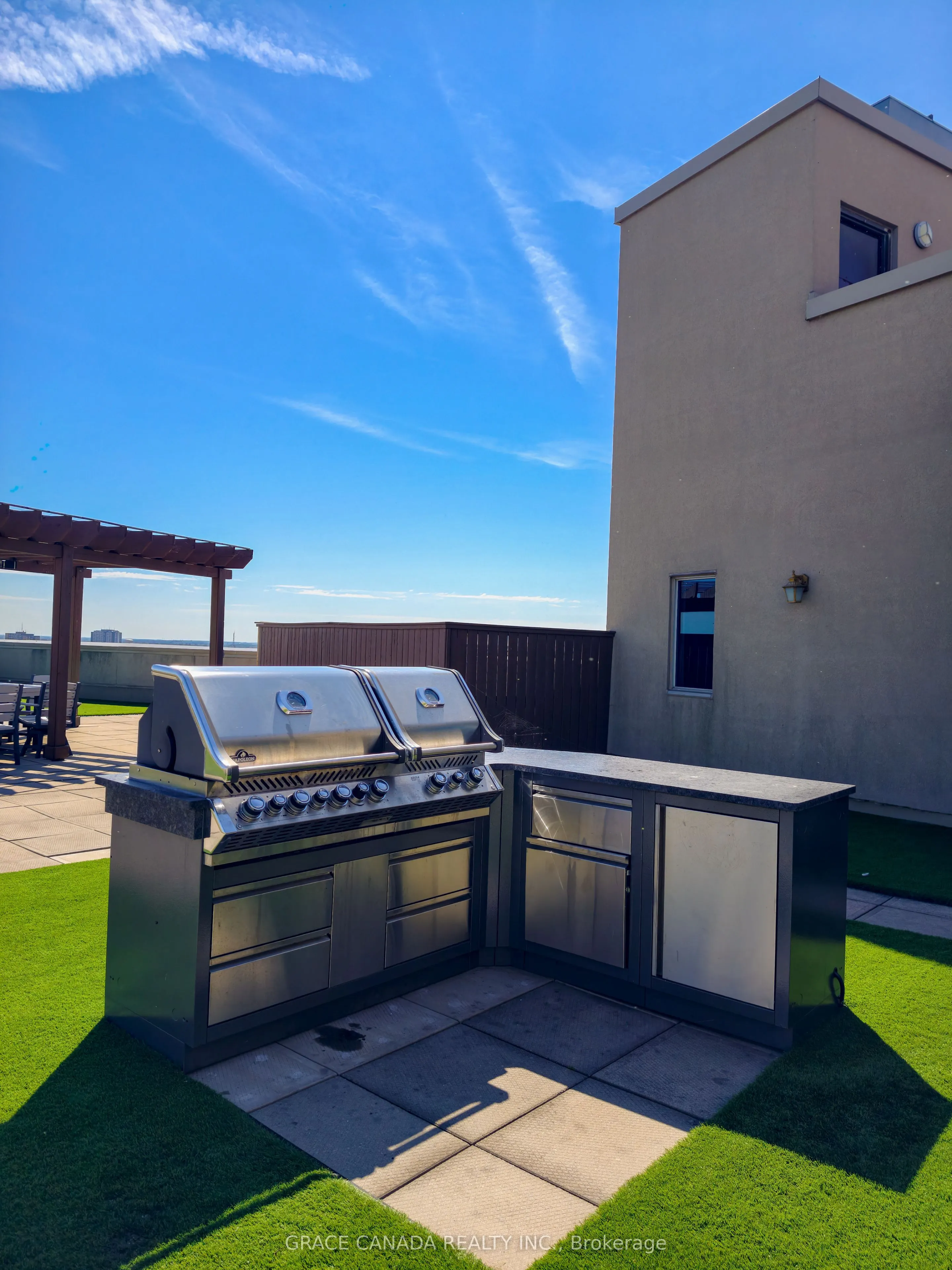 1225 Riverside Drive W #504