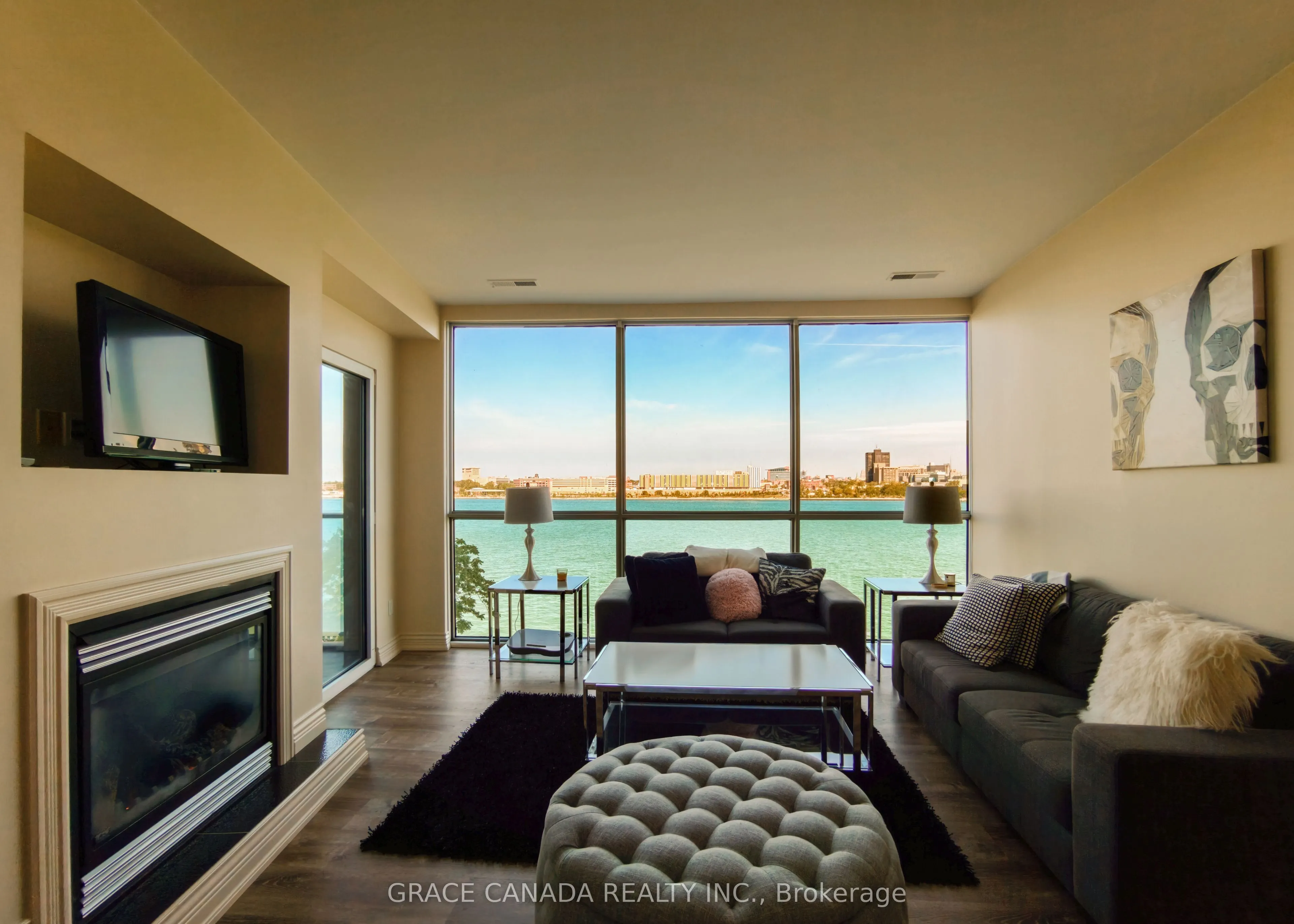 1225 Riverside Drive W #504