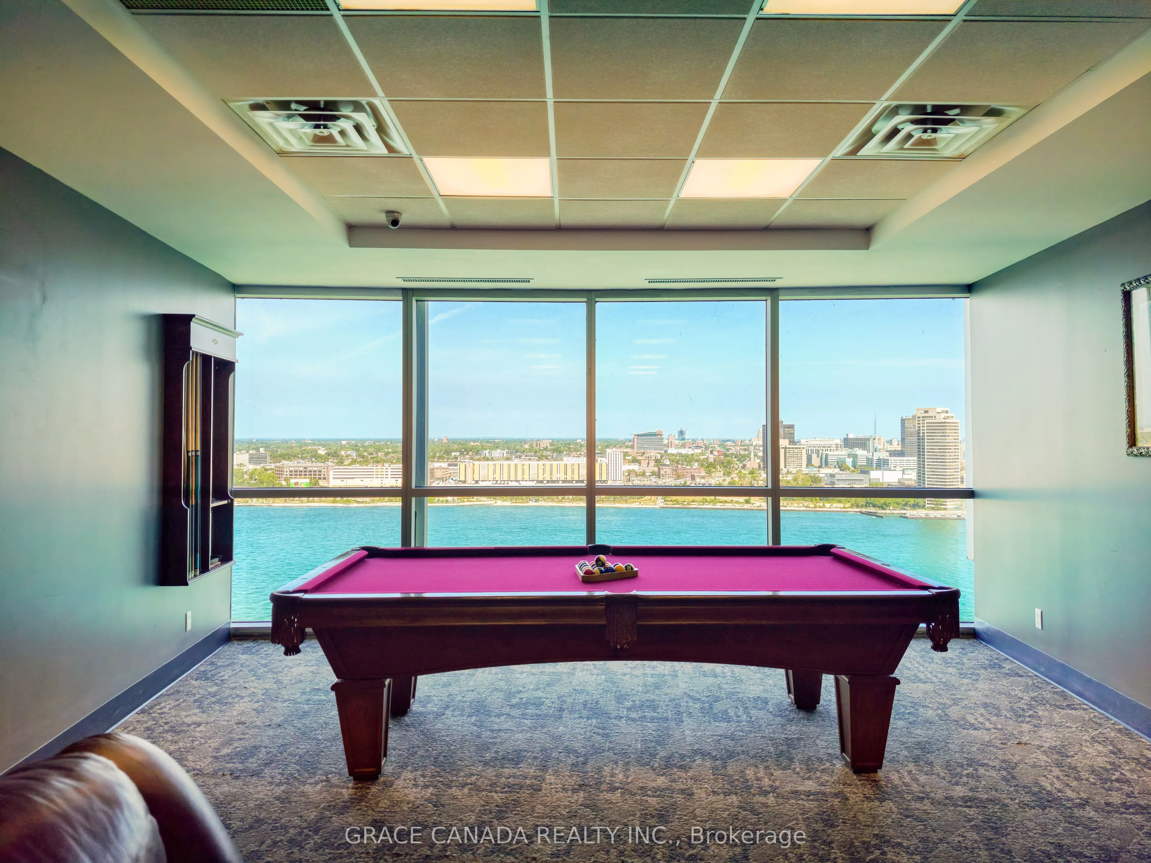 1225 Riverside Drive W #504