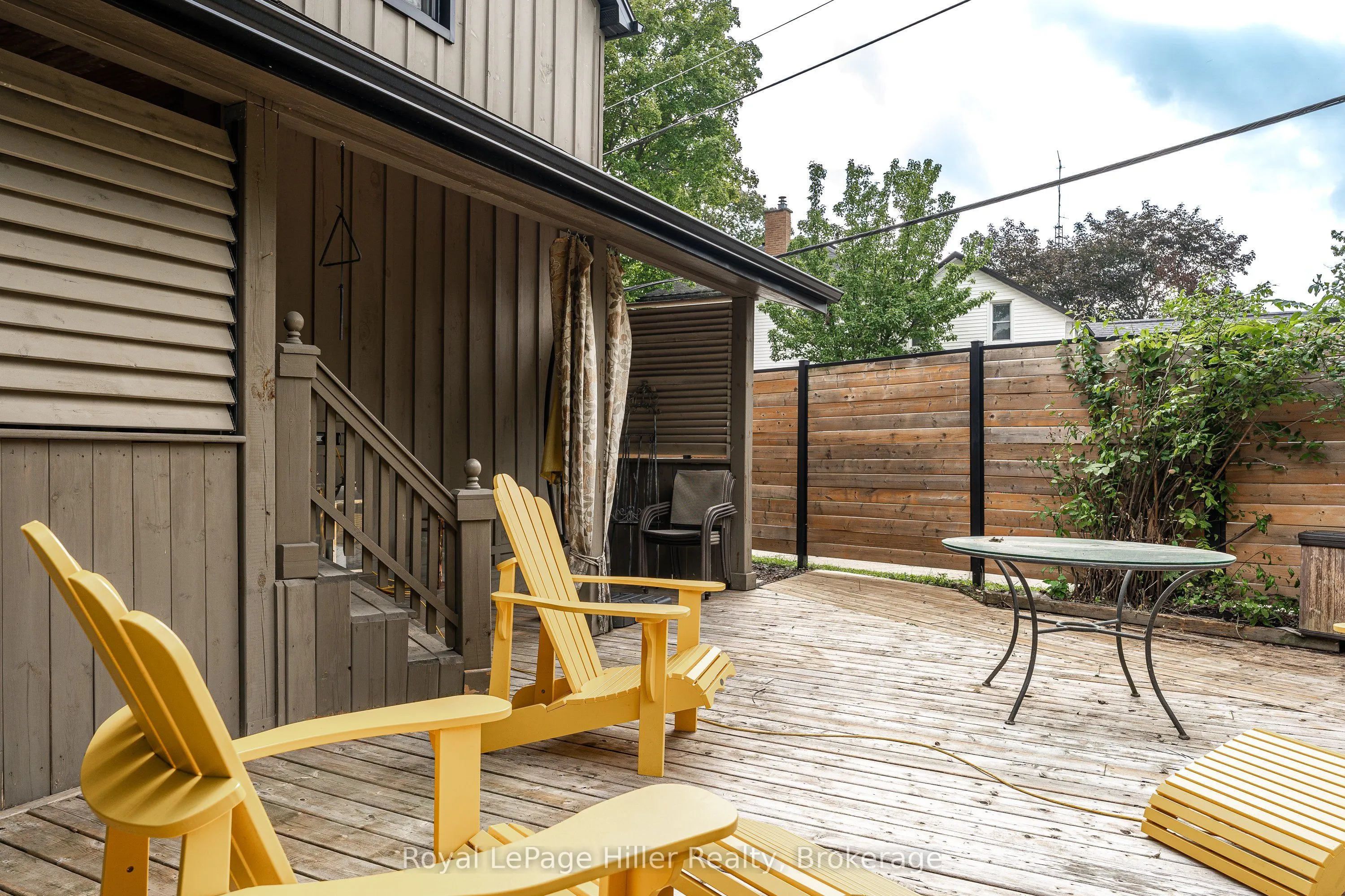 125 Hope Street E