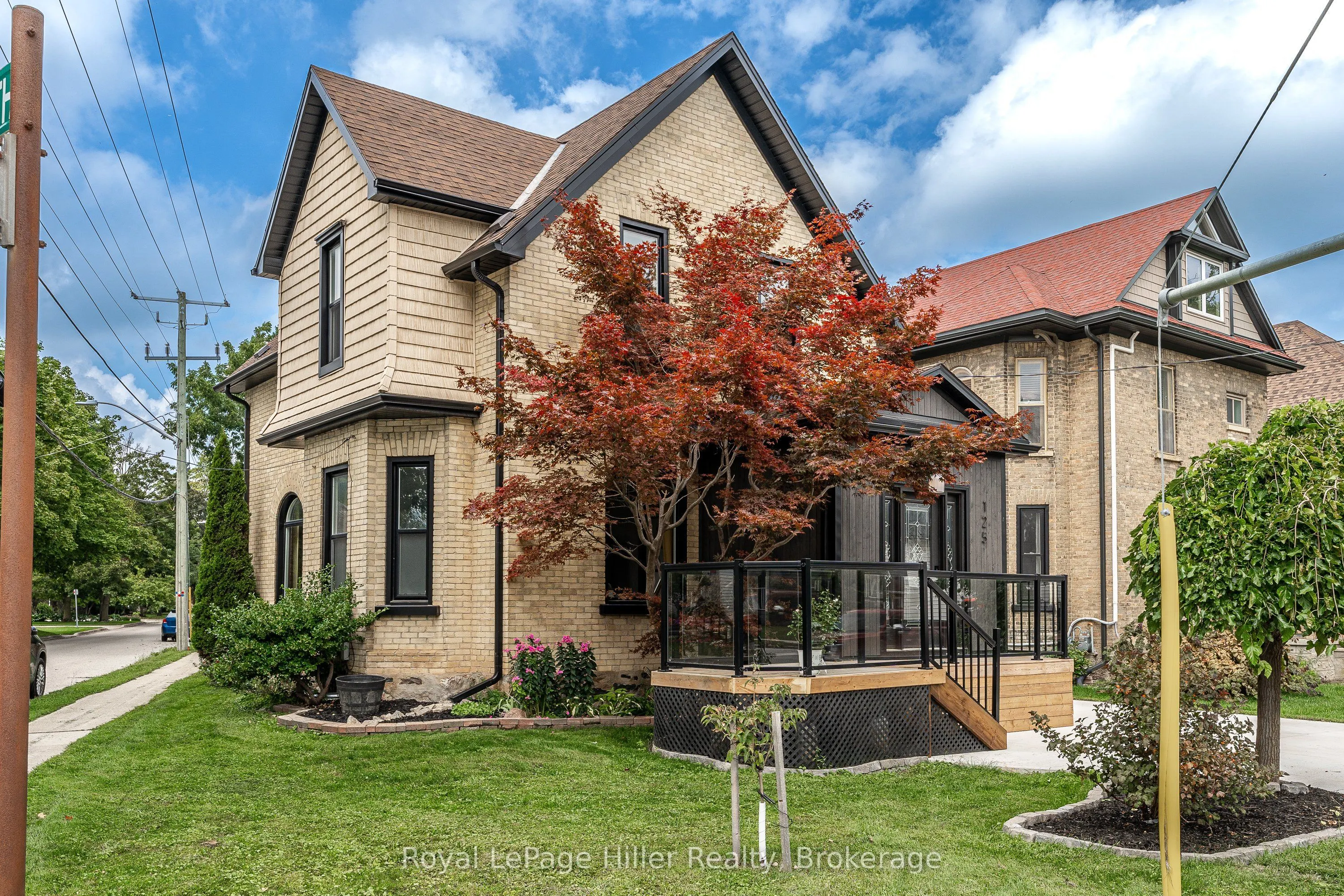 125 Hope Street E