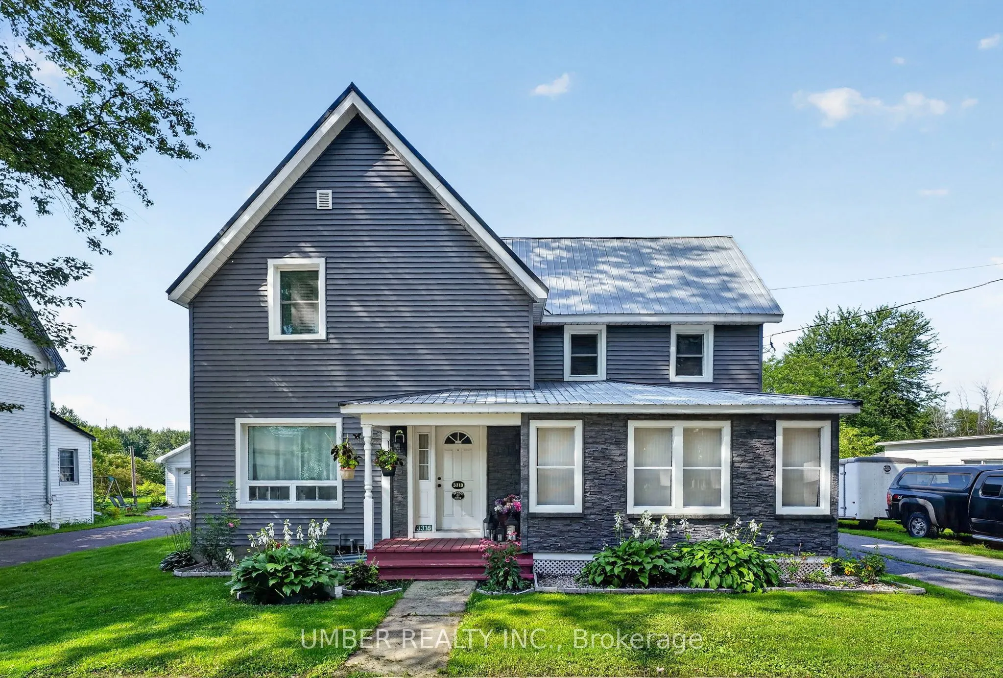 3318 Main Street