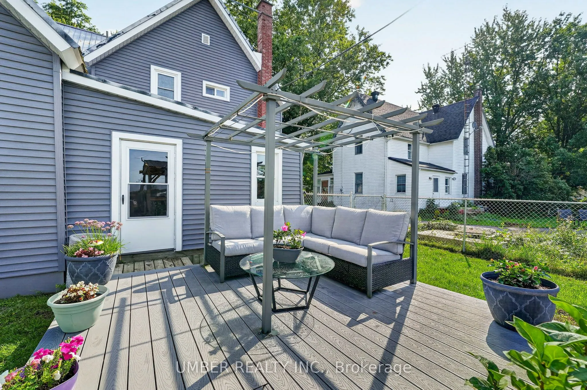 3318 Main Street