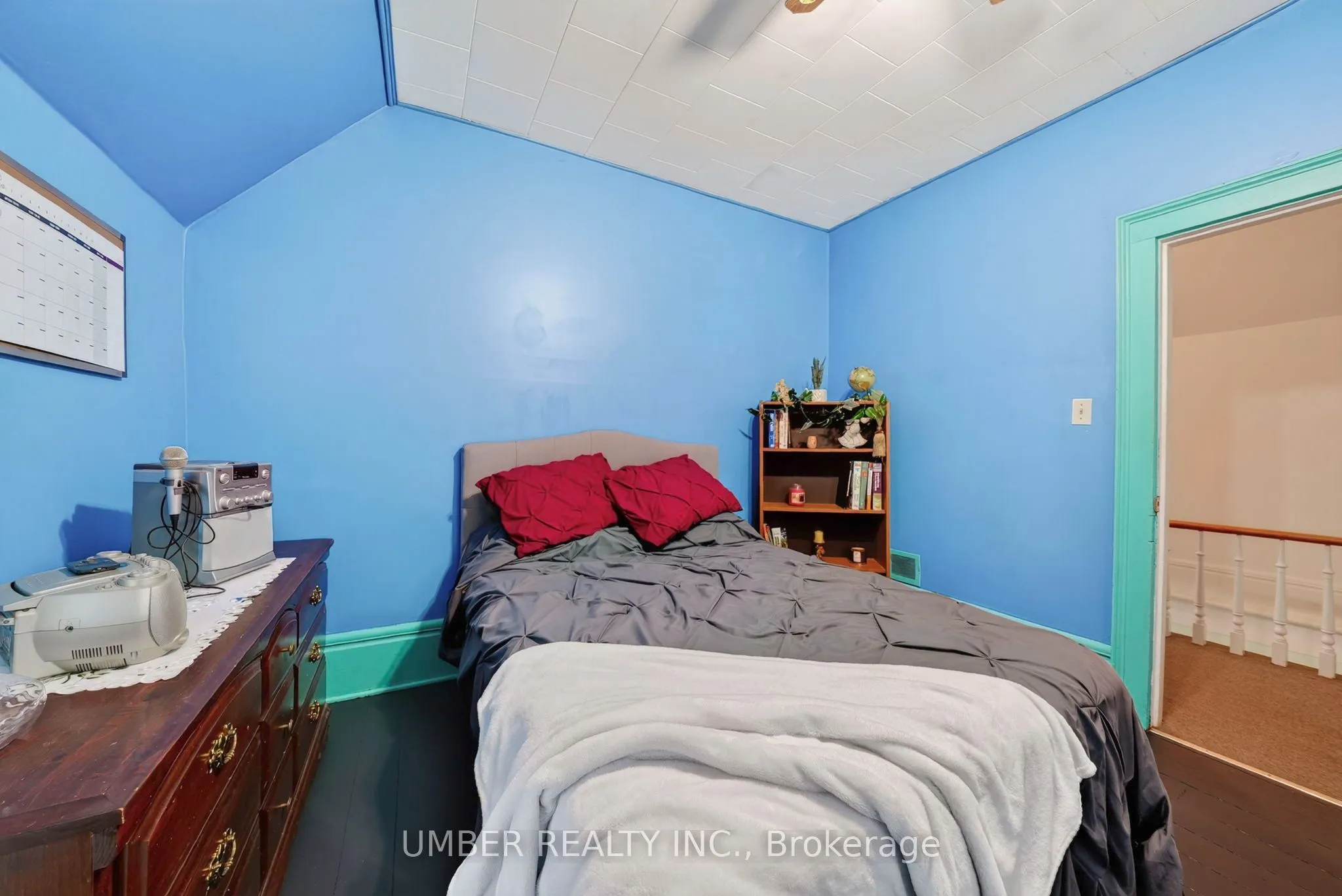 3318 Main Street