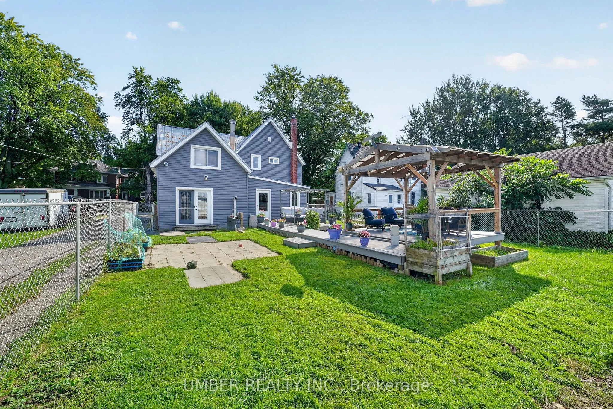 3318 Main Street