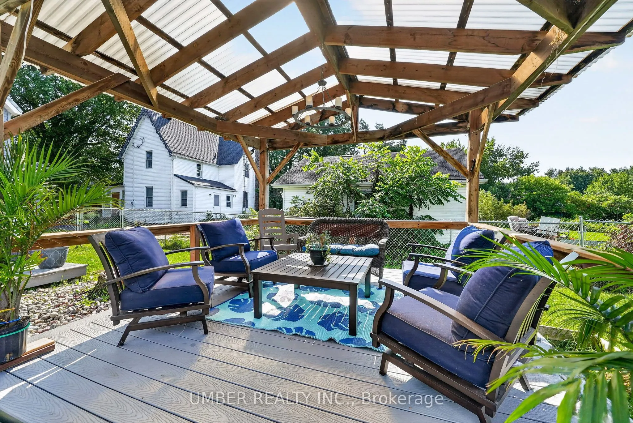 3318 Main Street
