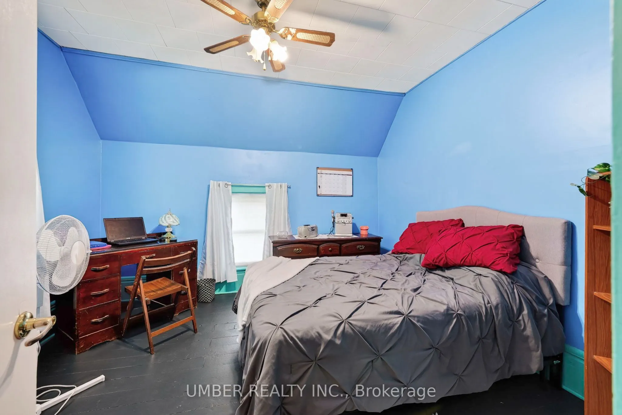 3318 Main Street