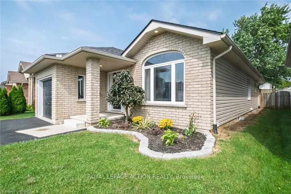 15 Landon Avenue