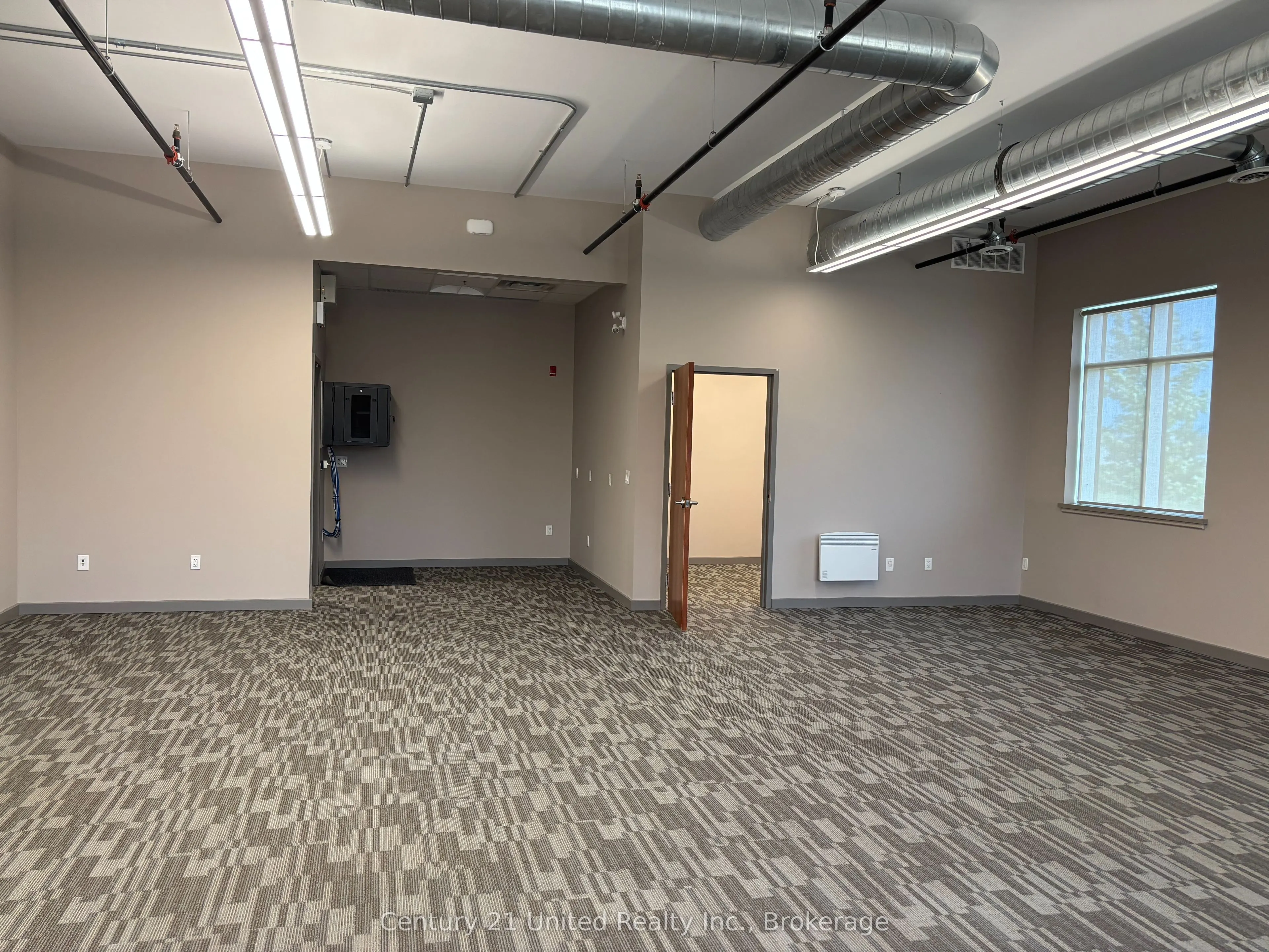550 - 925 Airport Road #Zone C