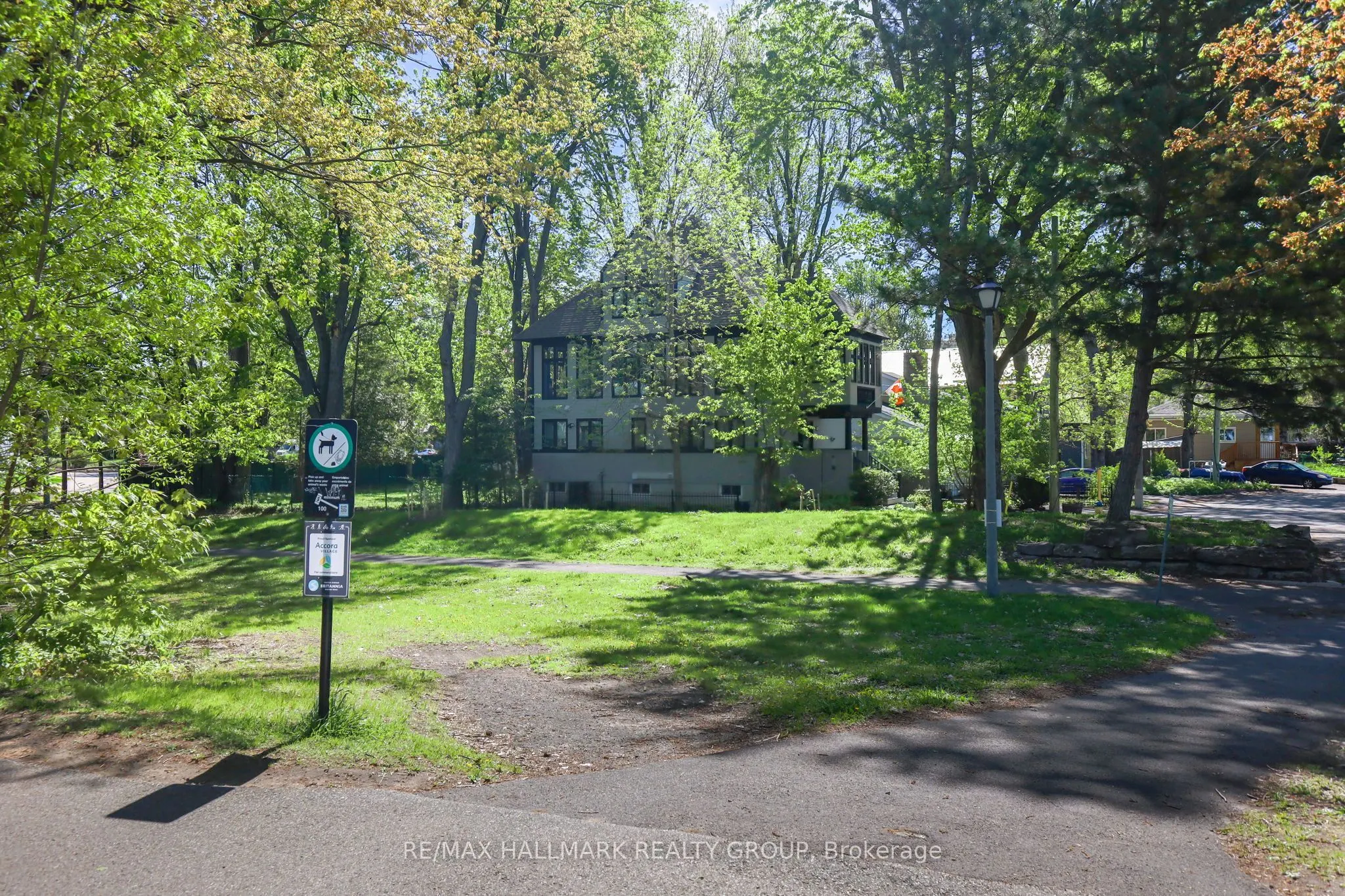 53 Scrivens Street