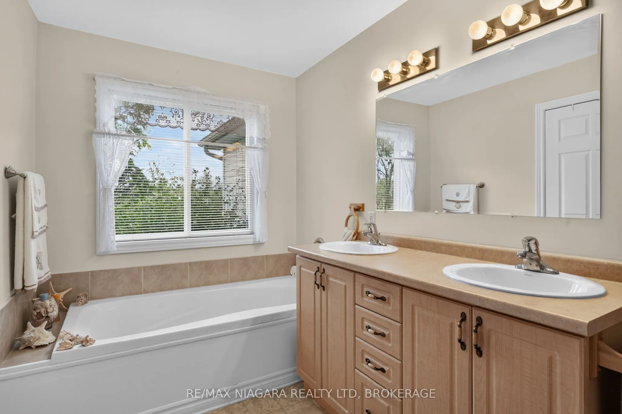 3033 Townline Road #516