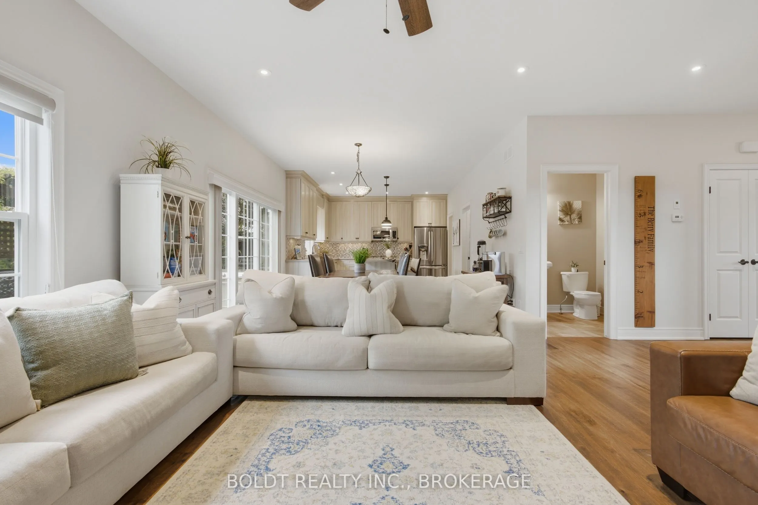 5 Gossen Drive