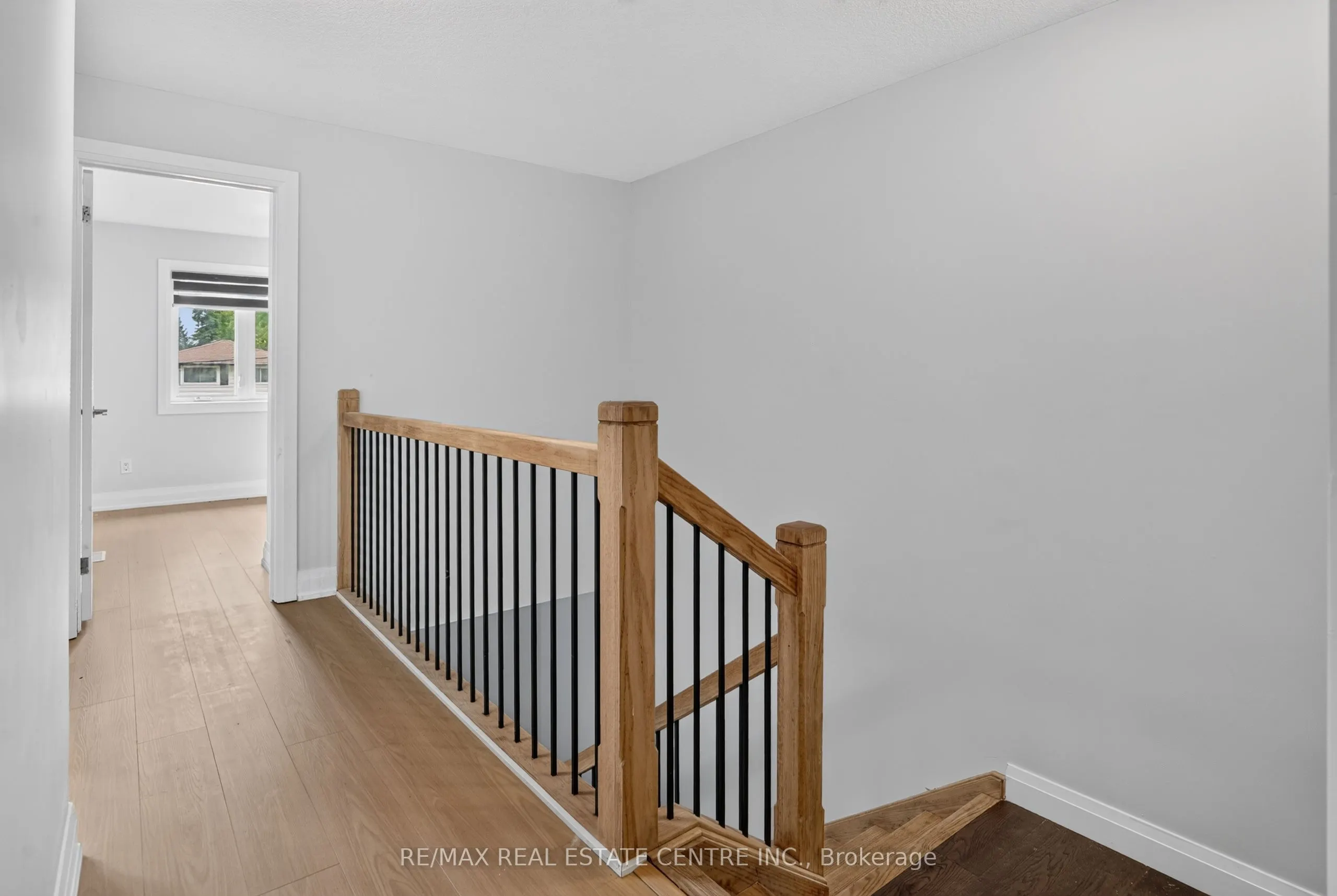 124 King Street E