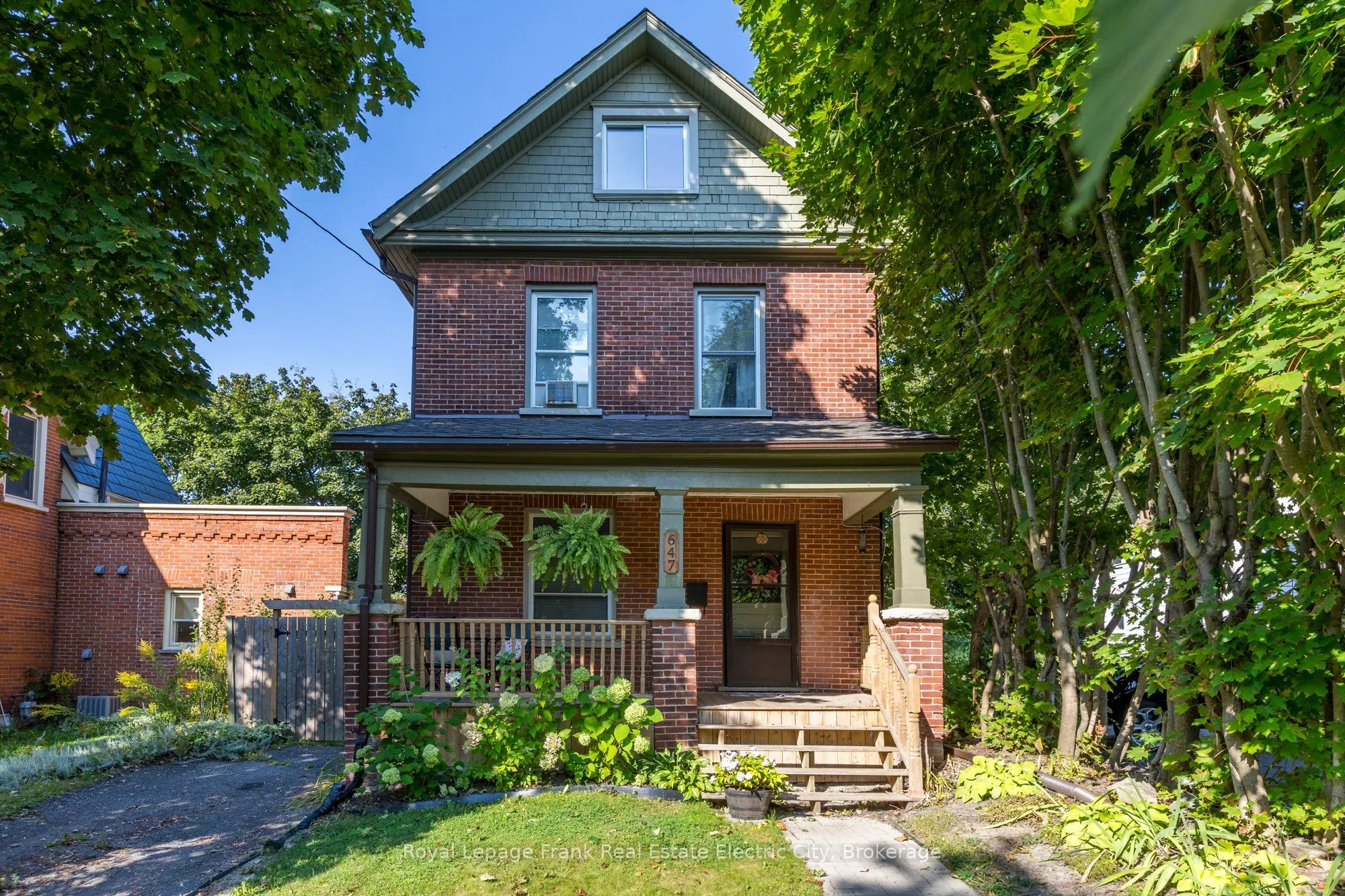 647 Bethune Street