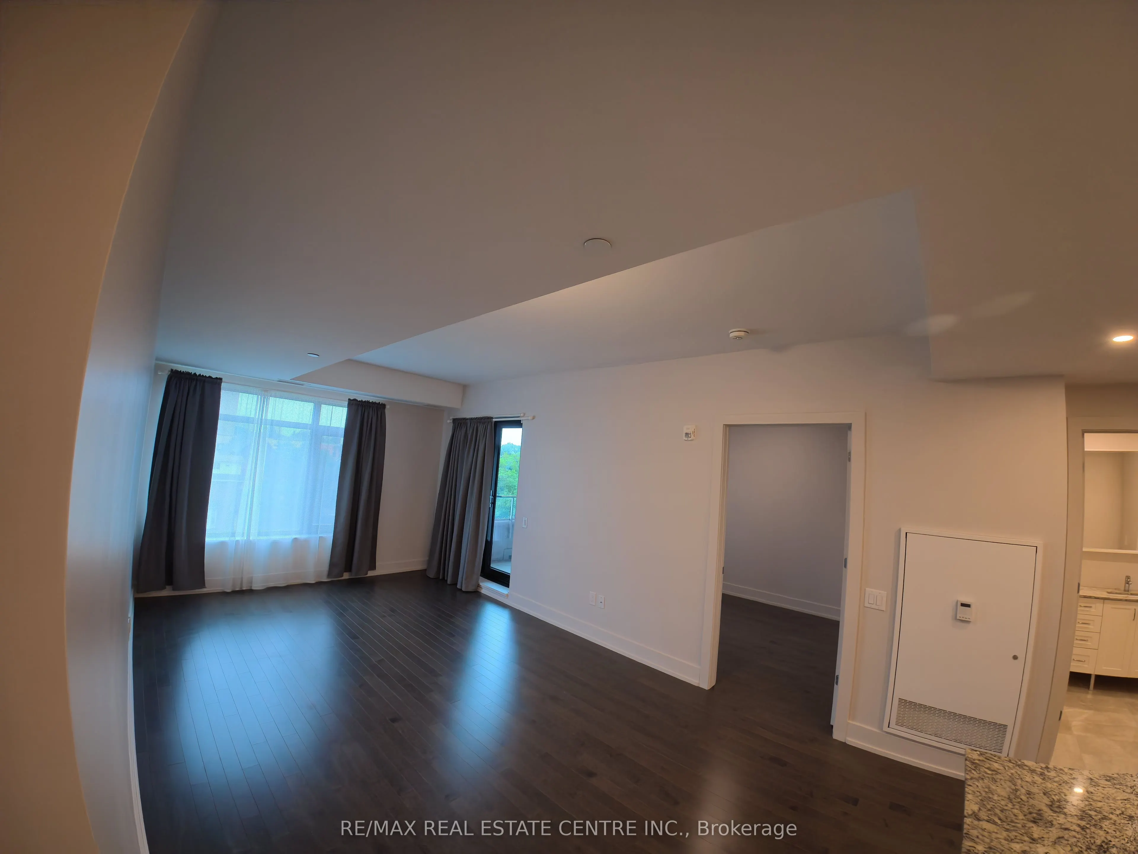60 SPRINGHURST Avenue #405