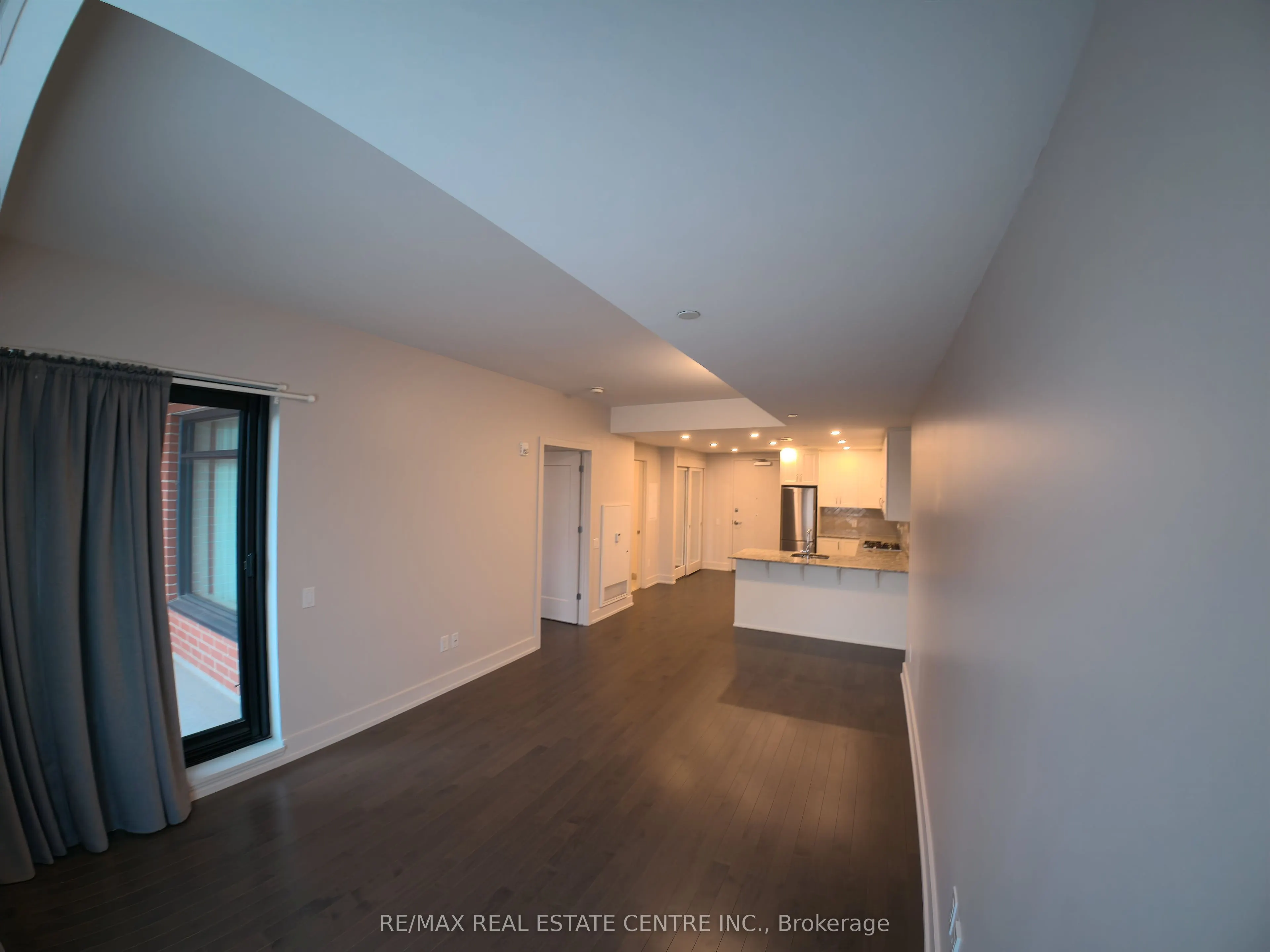 60 SPRINGHURST Avenue #405