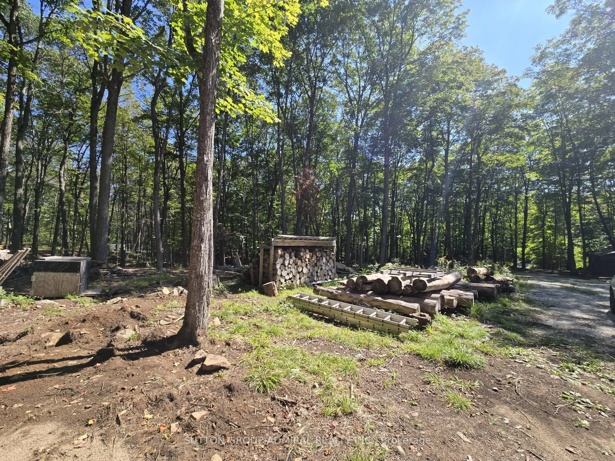 1135 ROSS LAKE Road