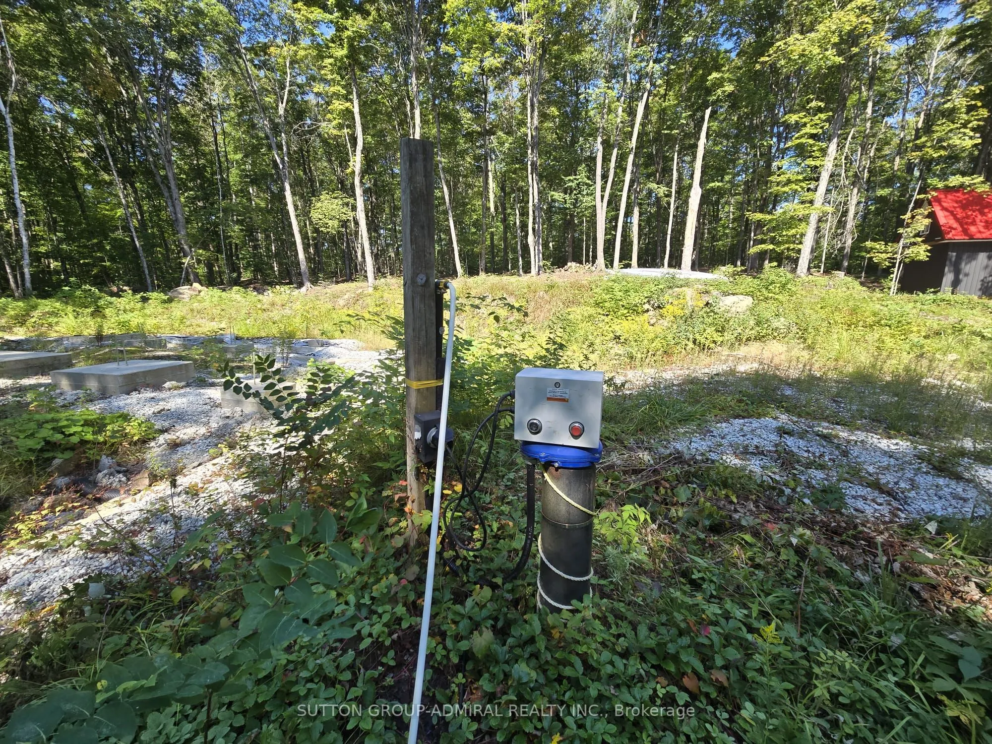 1135 ROSS LAKE Road