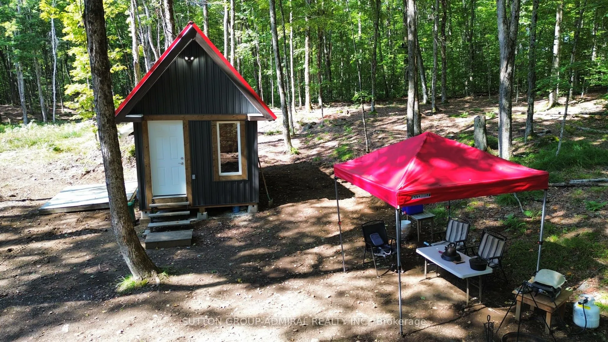 1135 ROSS LAKE Road