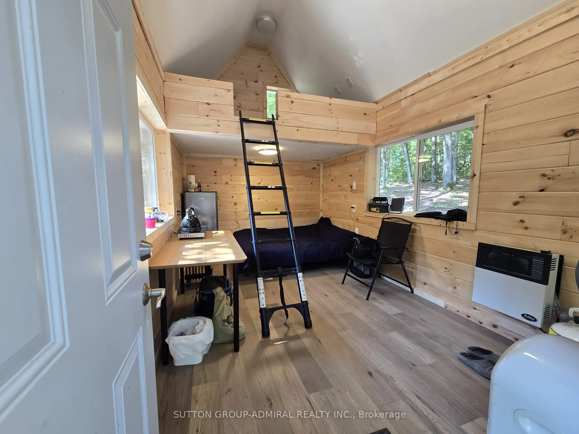 1135 ROSS LAKE Road