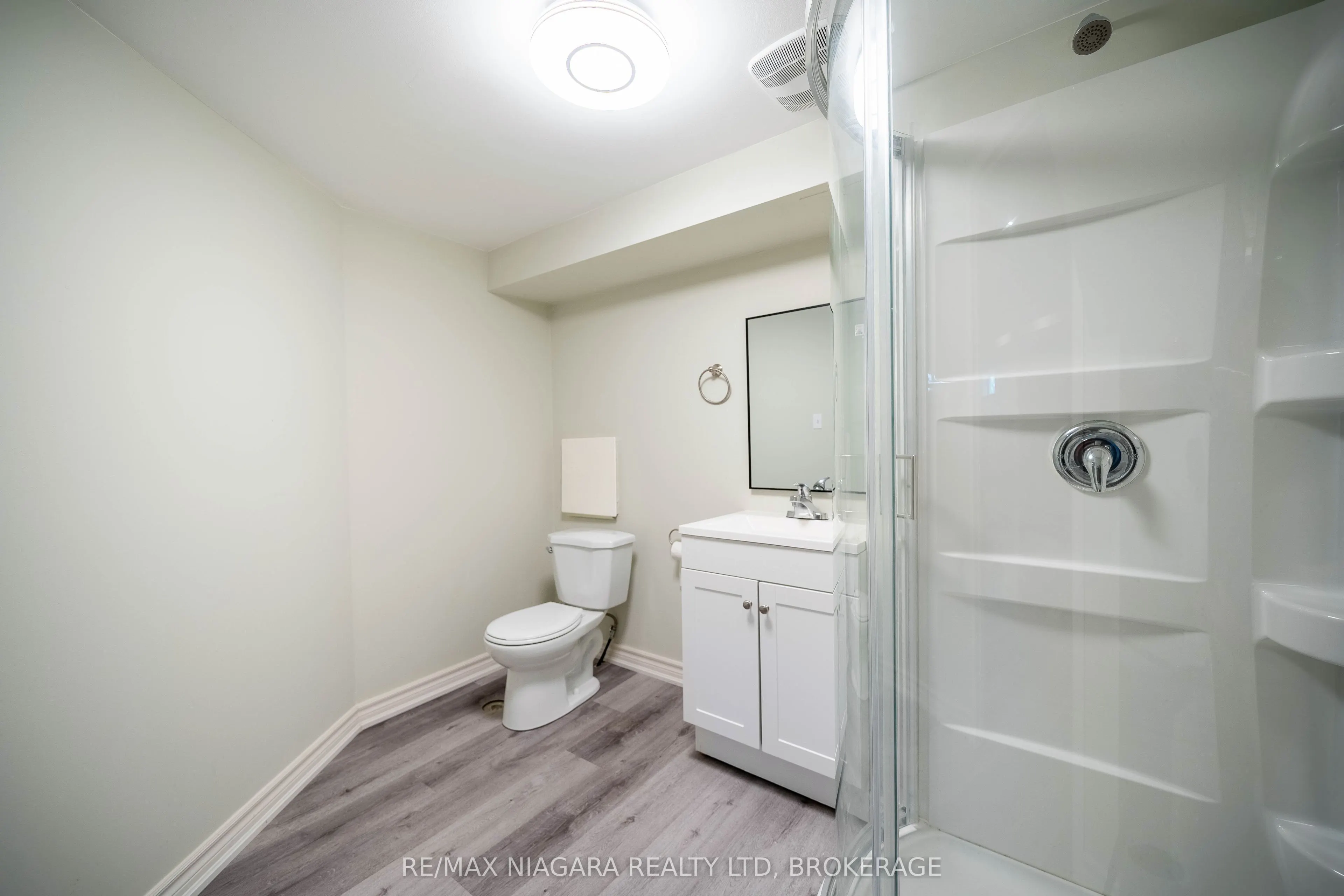15 Springbank Drive