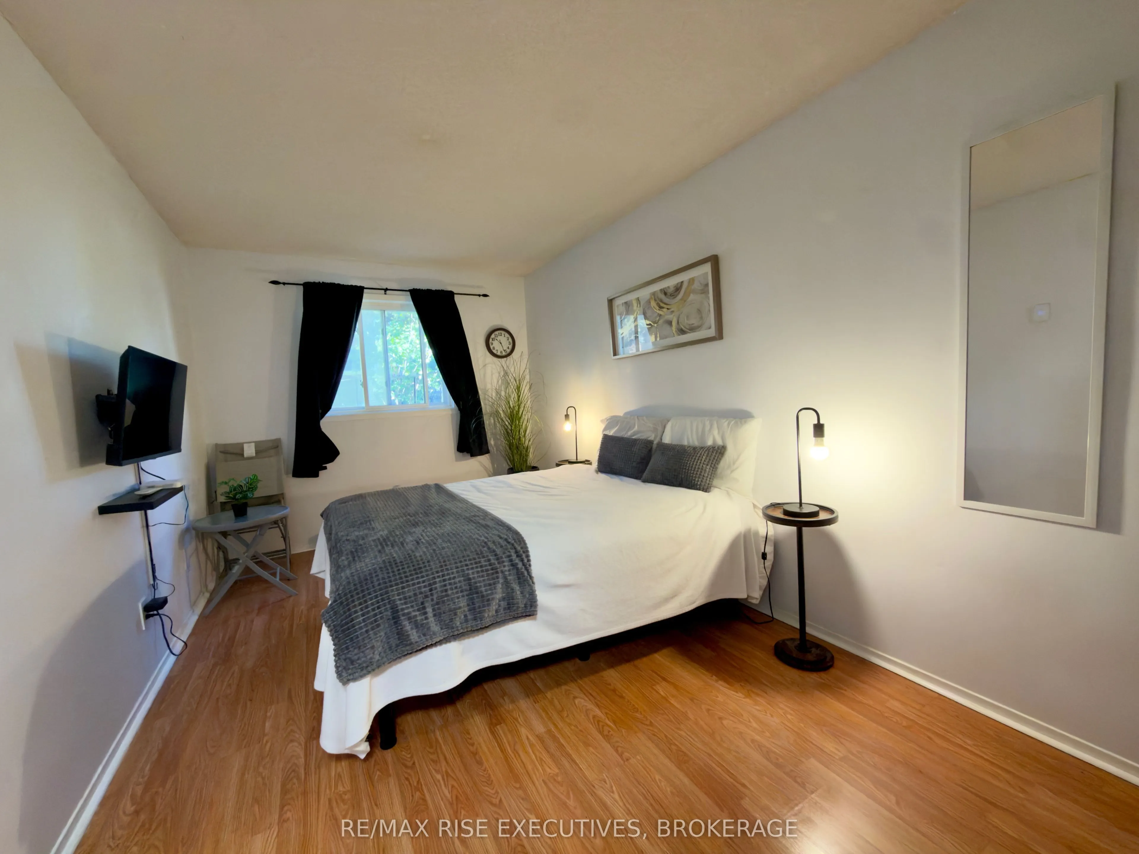 573 Armstrong Road #101