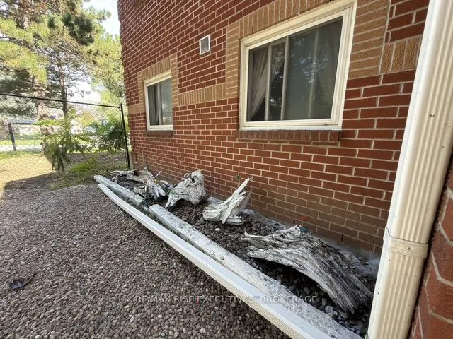 573 Armstrong Road #101