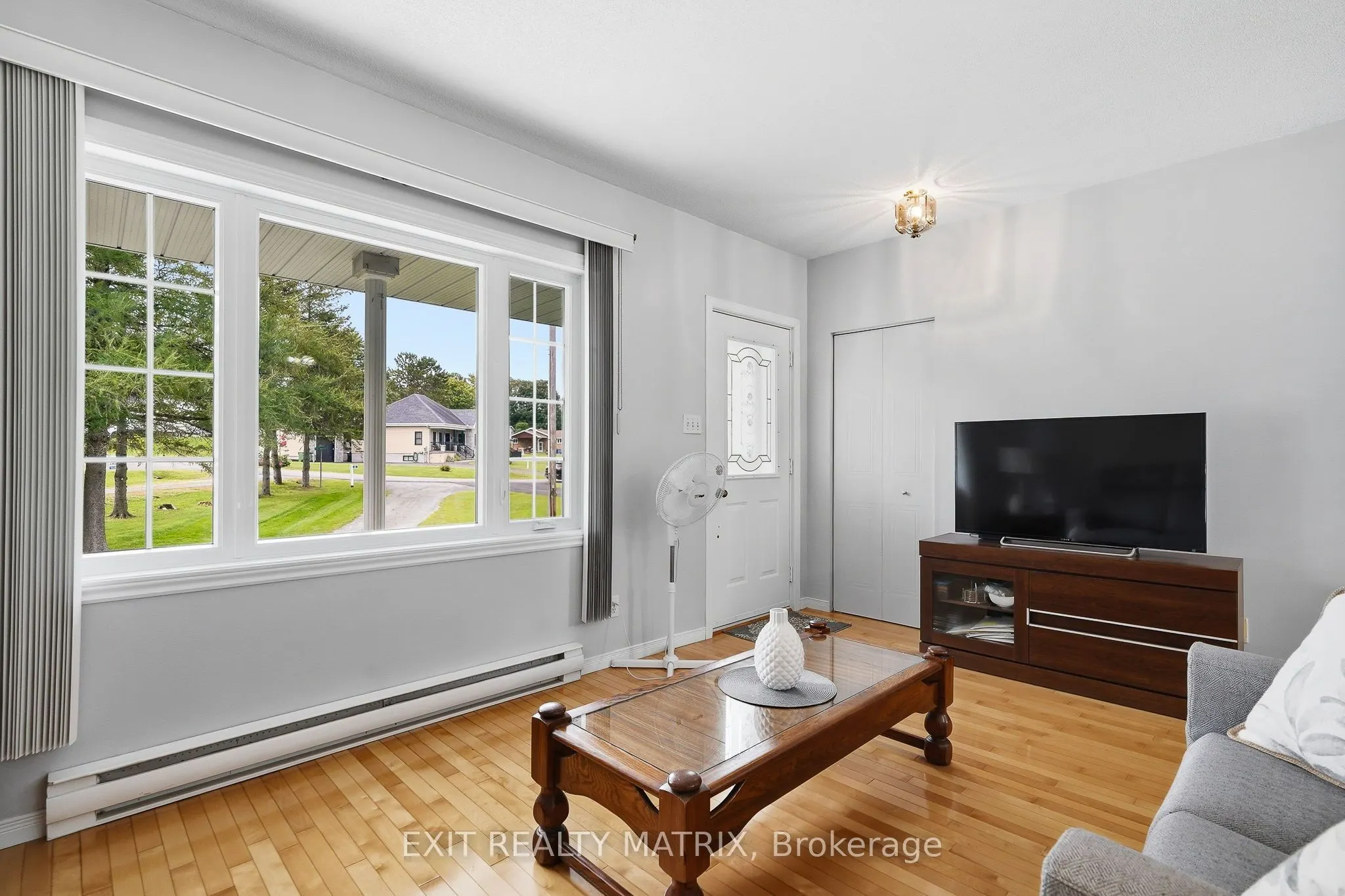 33 Frost Avenue
