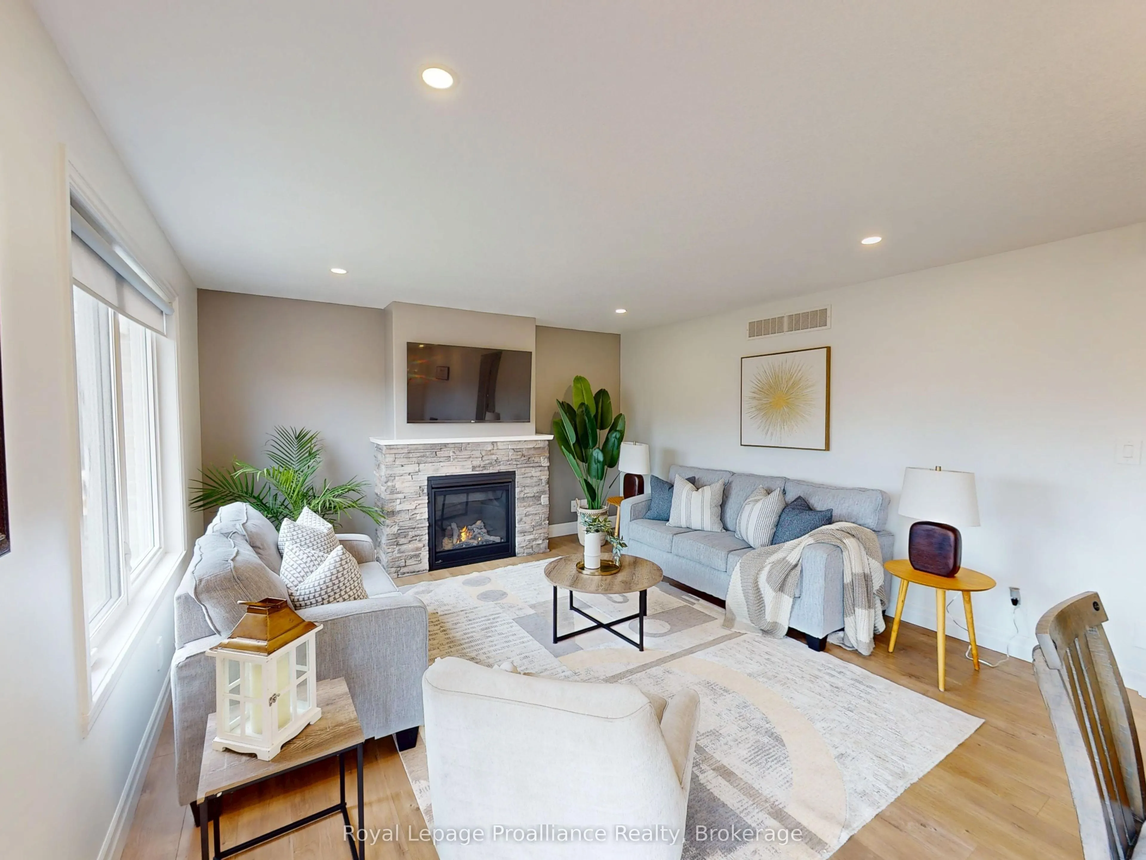 55 Lanark Drive