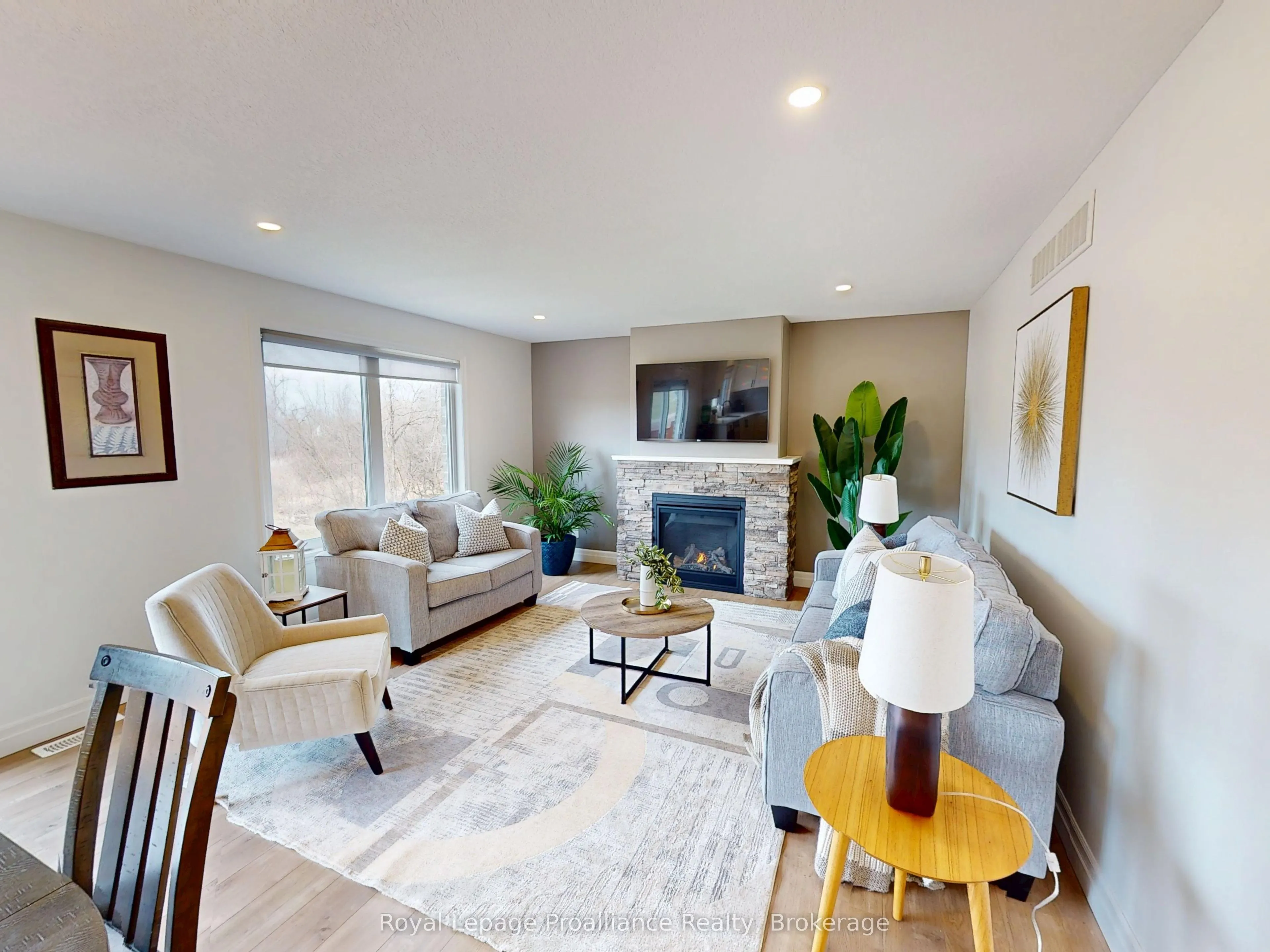 55 Lanark Drive