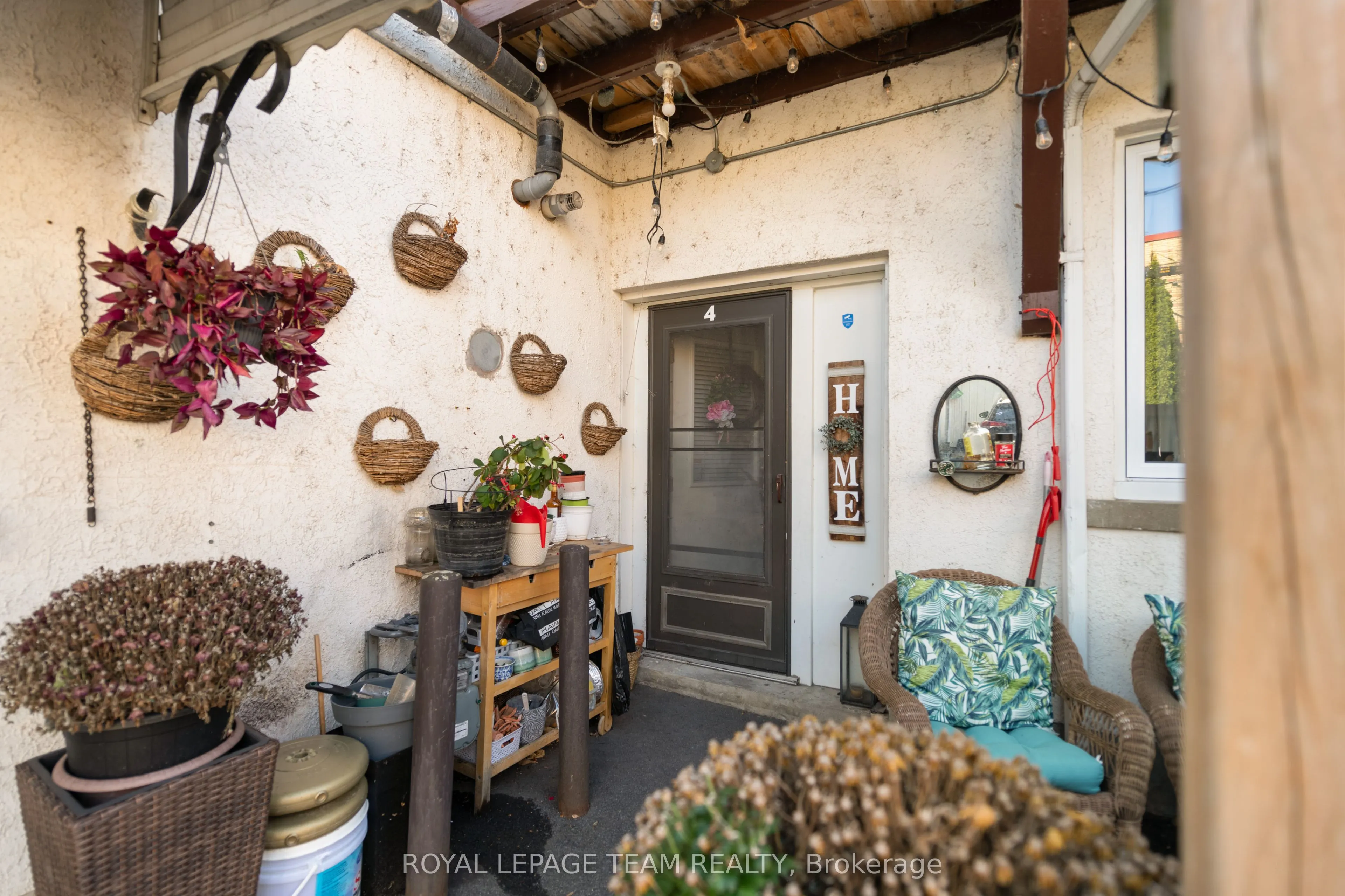 213 Desrosiers Street