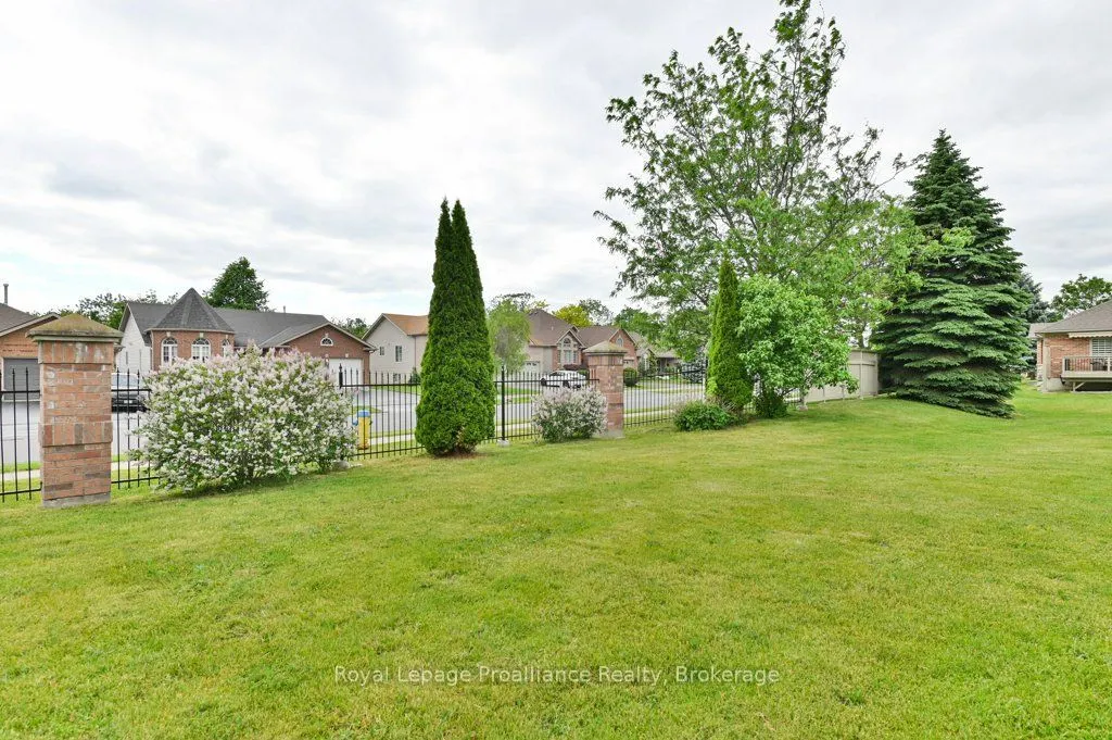 25 Heartwood Drive #12