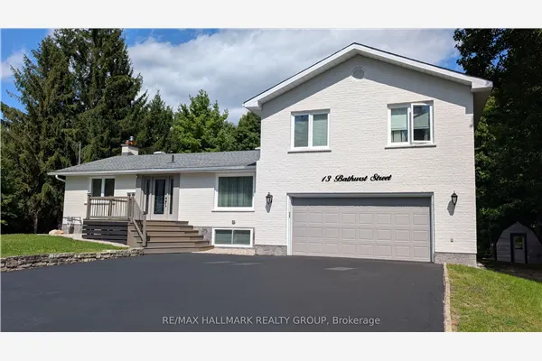 13 Bathurst Street