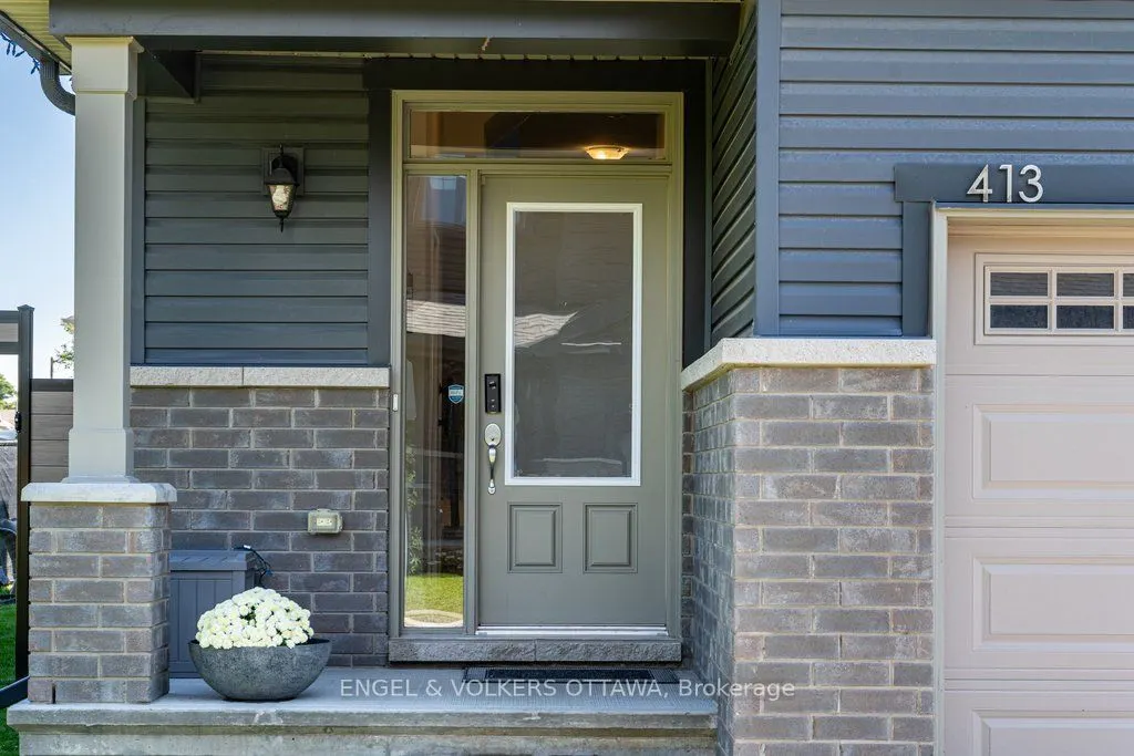 413 Premiere Lane