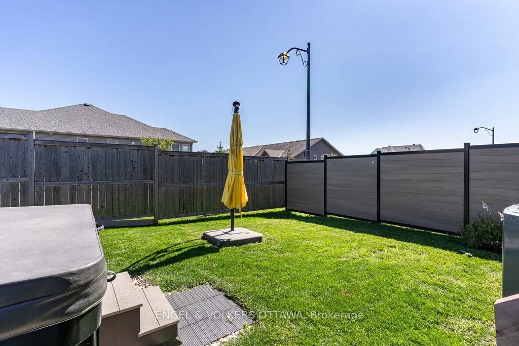 413 Premiere Lane